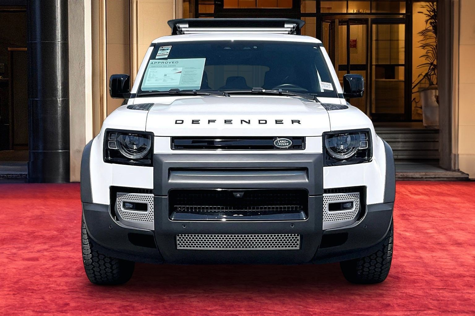 2023 Land Rover Defender 110 S photo 2