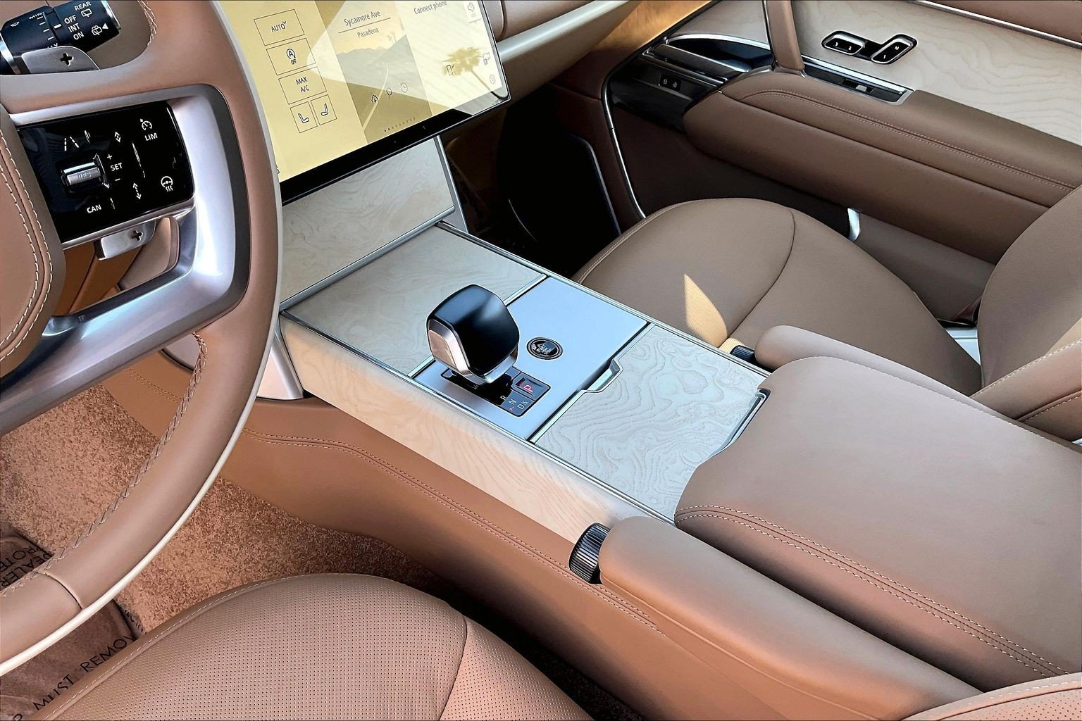 2026 Land Rover Range Rover SV - Photo 11