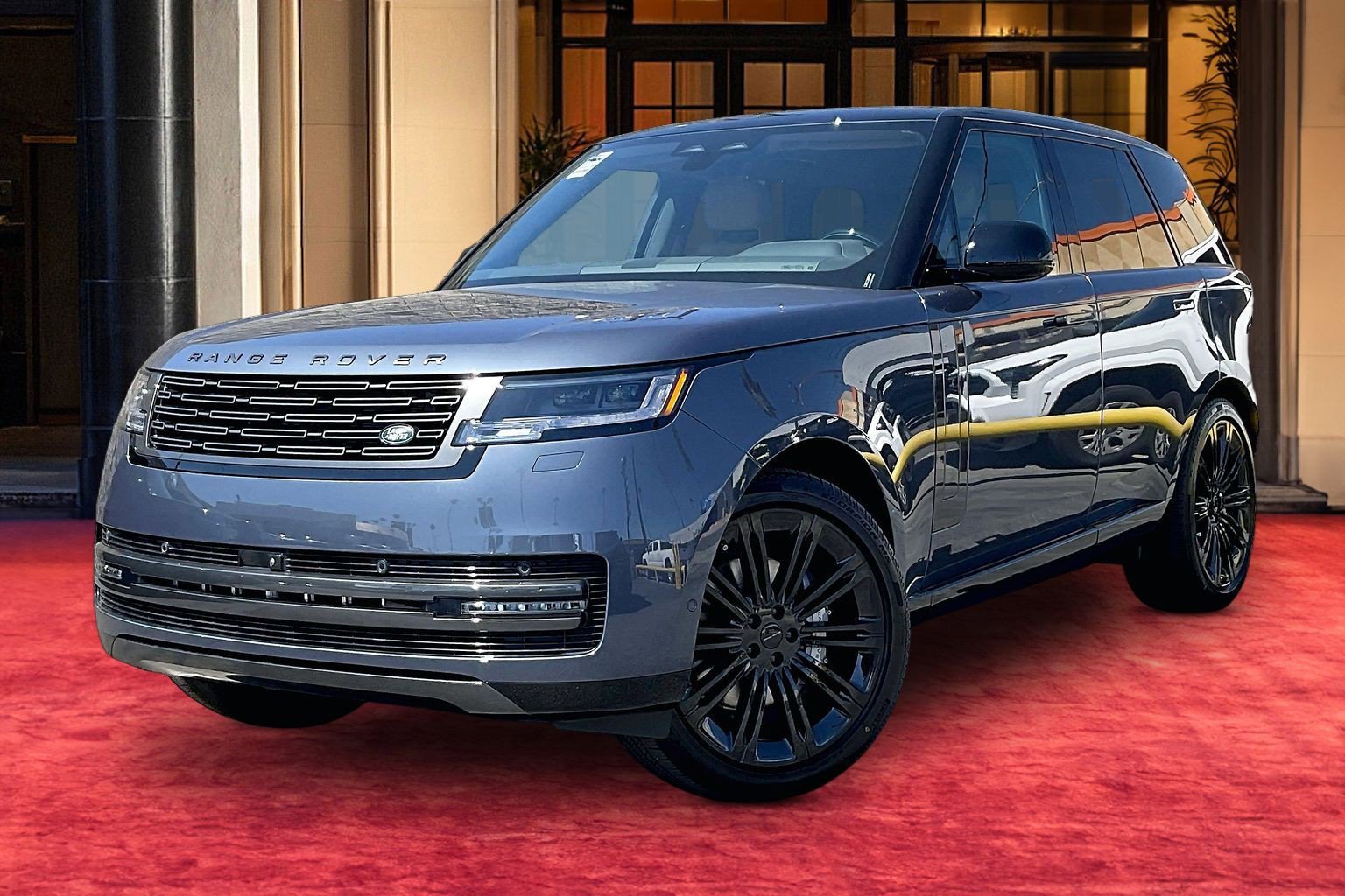 2026 Land Rover Range Rover 3.0 SE SWB's photo