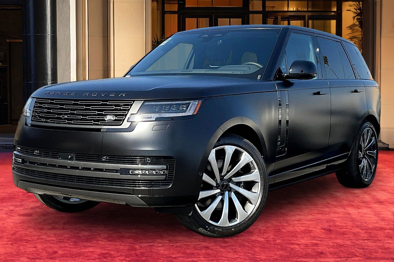 2026 Land Rover Range Rover 4.4 SE SWB's photo