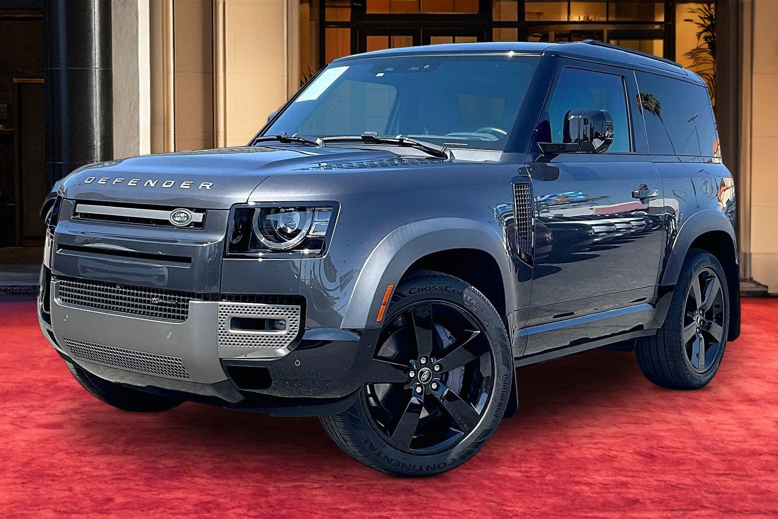 2023 Land Rover Defender X-Dynamic SE's photo