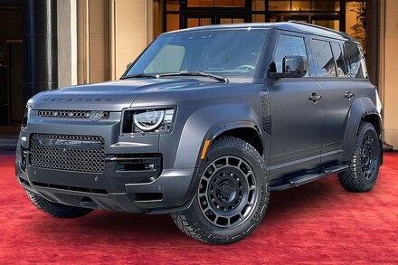 2026 Land Rover Defender 110 OCTA Black SUV