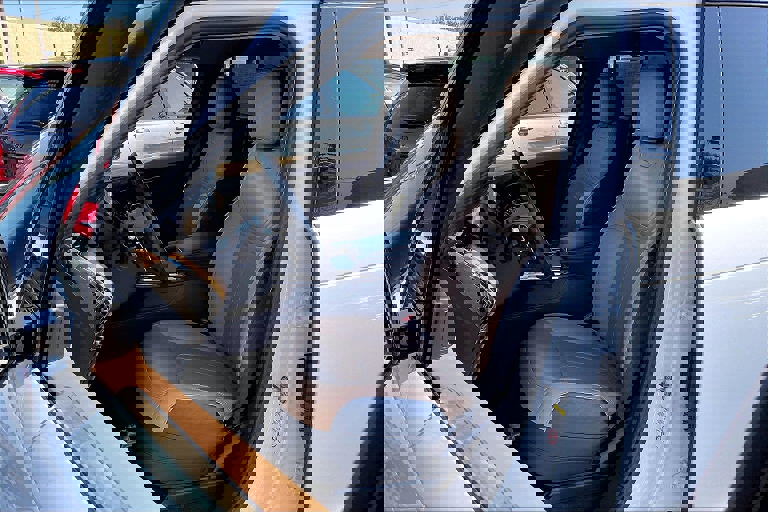 2024 Land Rover Range Rover Sport Dynamic SE photo 3