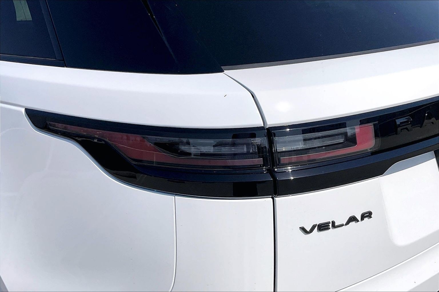 2026 Land Rover Range Rover Velar Dynamic SE - Photo 6