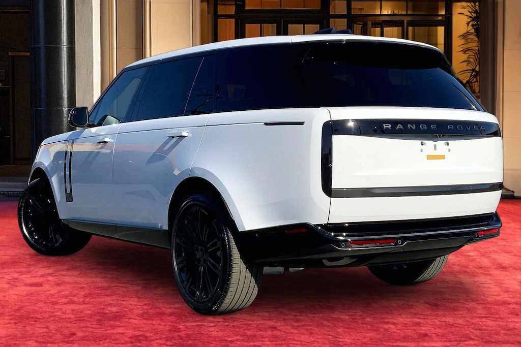 New 2026 Land Rover Range Rover P400 SE 7 Seat SUV