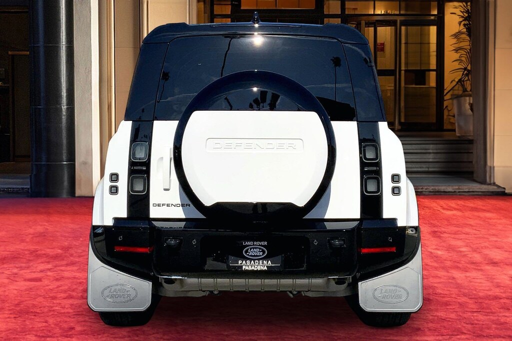 New 2026 Land Rover Defender 110 X-Dynamic SE SUV