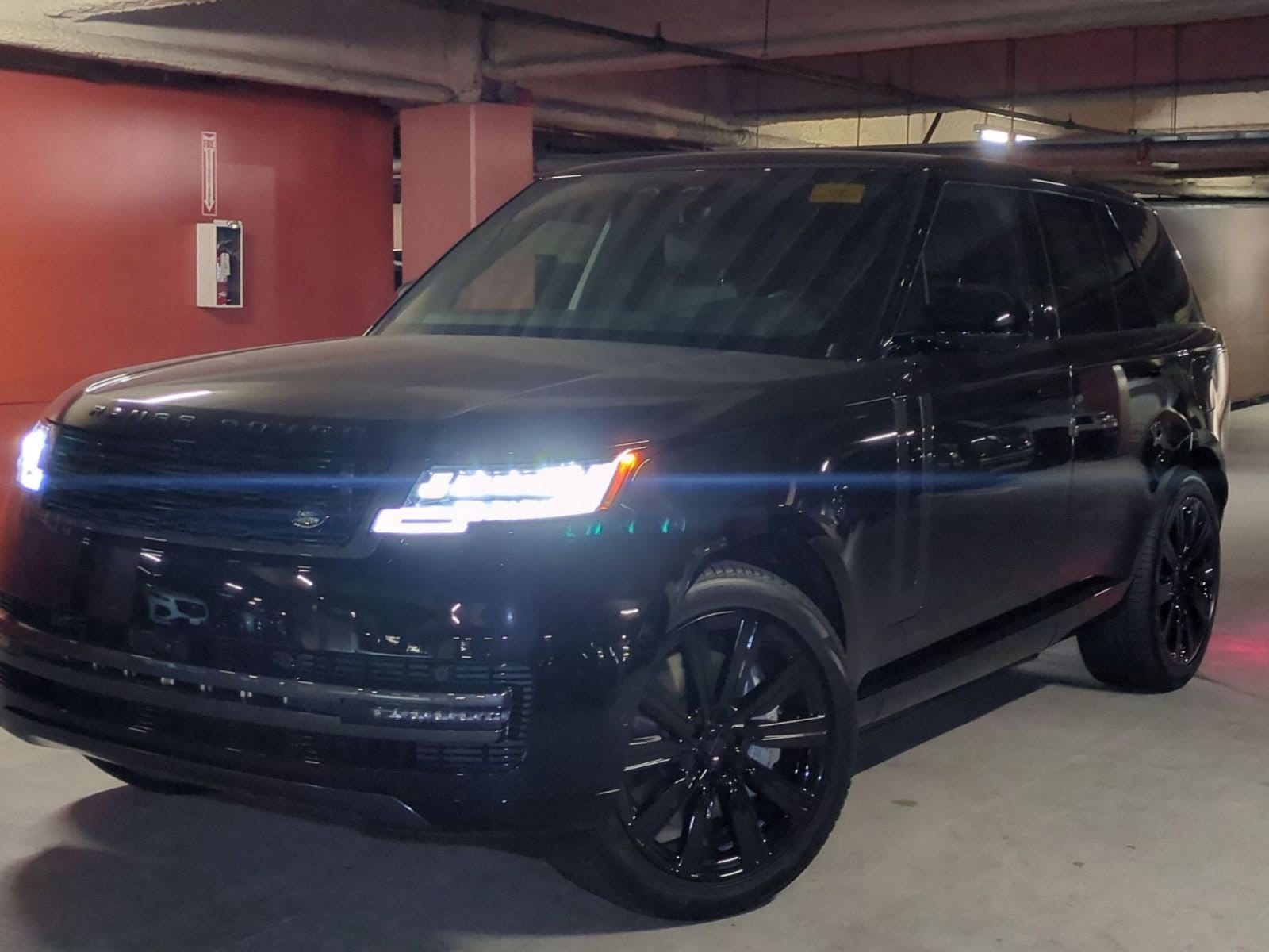 2026 Land Rover Range Rover 3.0 PHEV SE SWB's photo