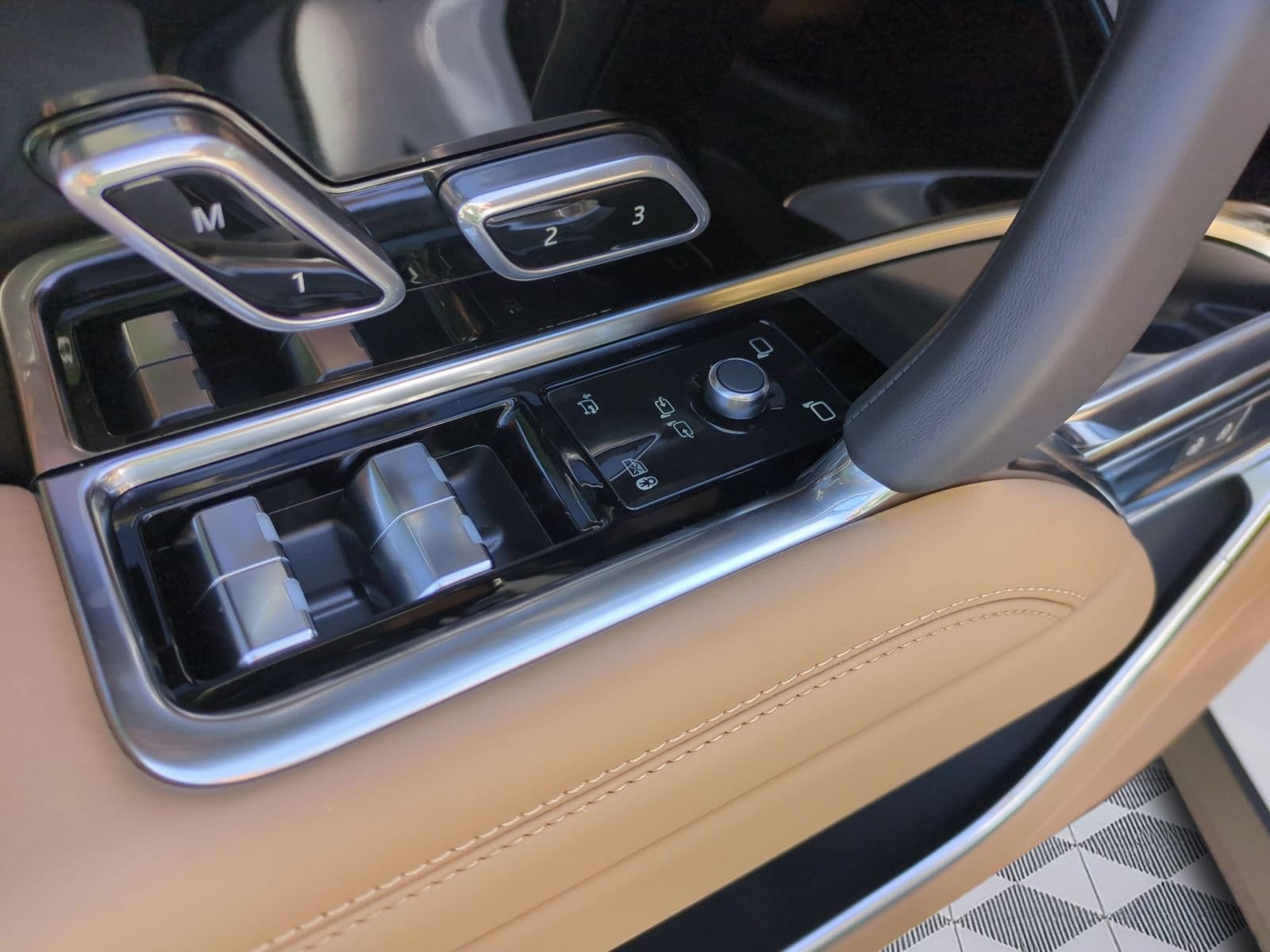 2026 Land Rover Range Rover SE - Photo 12