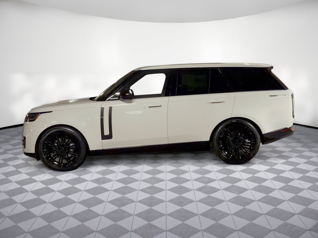 2026 Land Rover Range Rover SE SUV