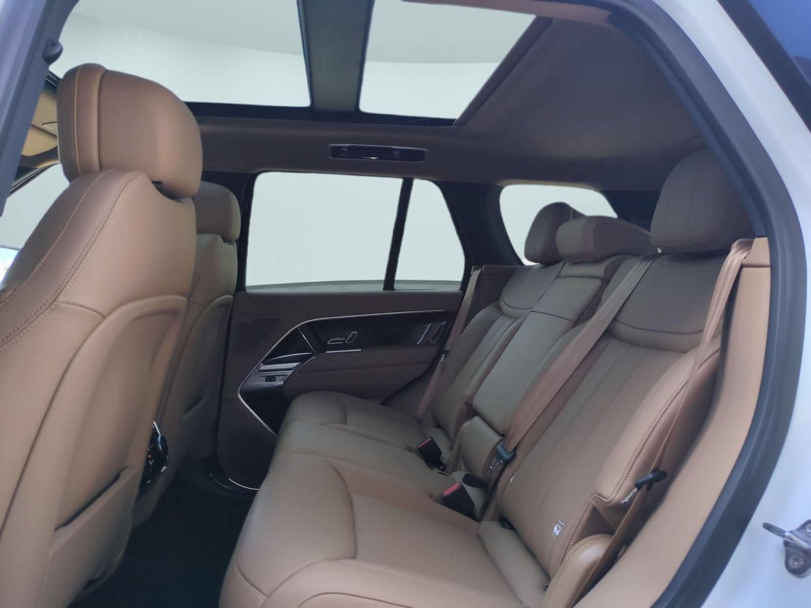 2026 Land Rover Range Rover SE - Photo 24