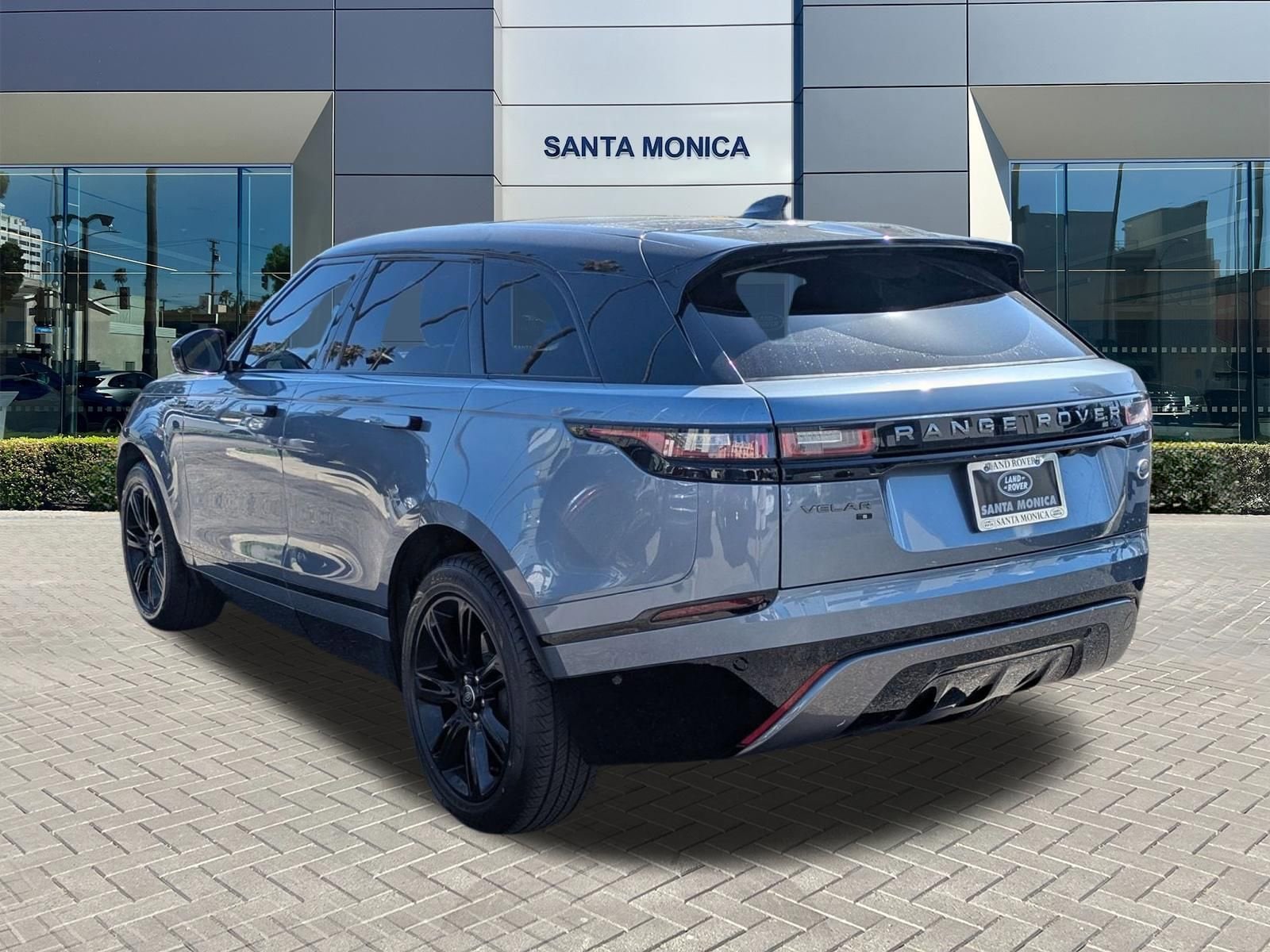 2021 Land Rover Range Rover Velar R-Dynamic S photo 6