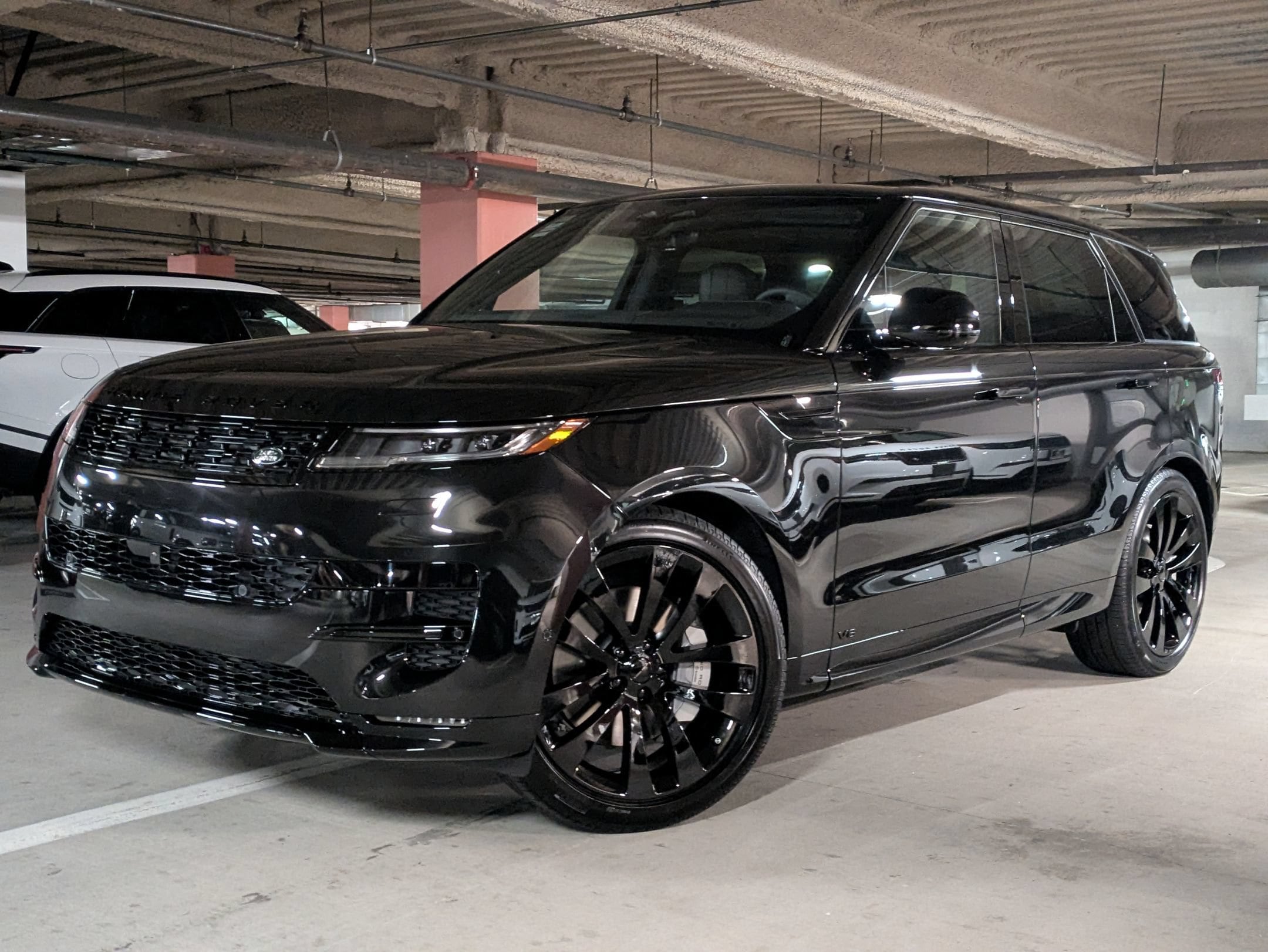 2026 Land Rover Range Rover Sport SUV 