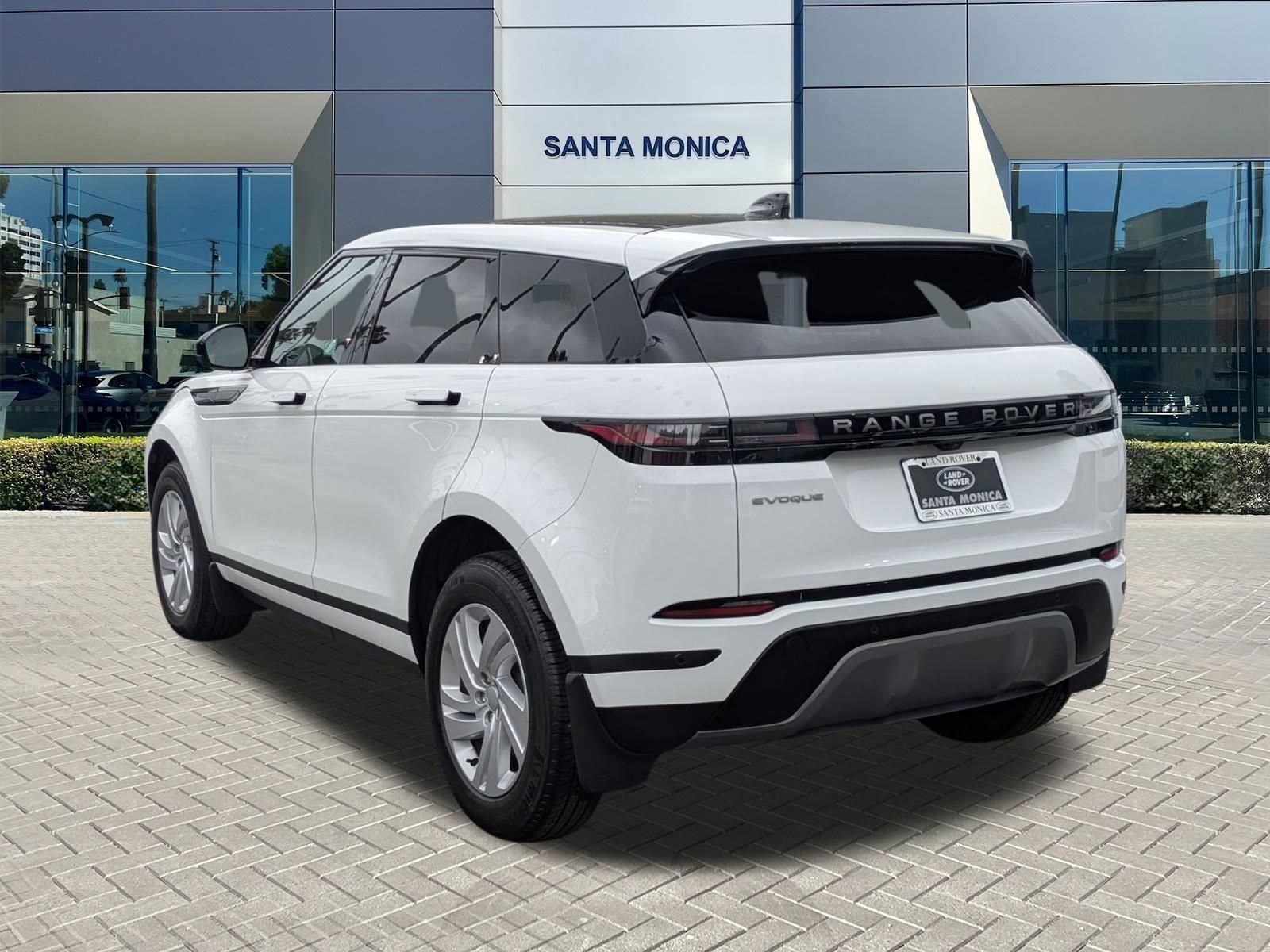 2024 Land Rover Range Rover Evoque Core S photo 6