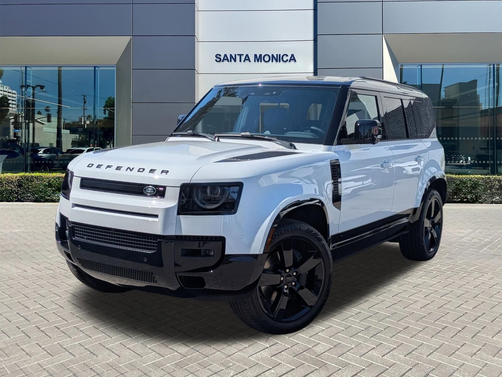 2026 Land Rover Defender 110 X-Dynamic SE P400's photo