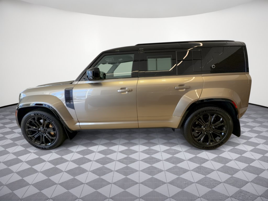 2026 Land Rover Defender 110 Octa SUV