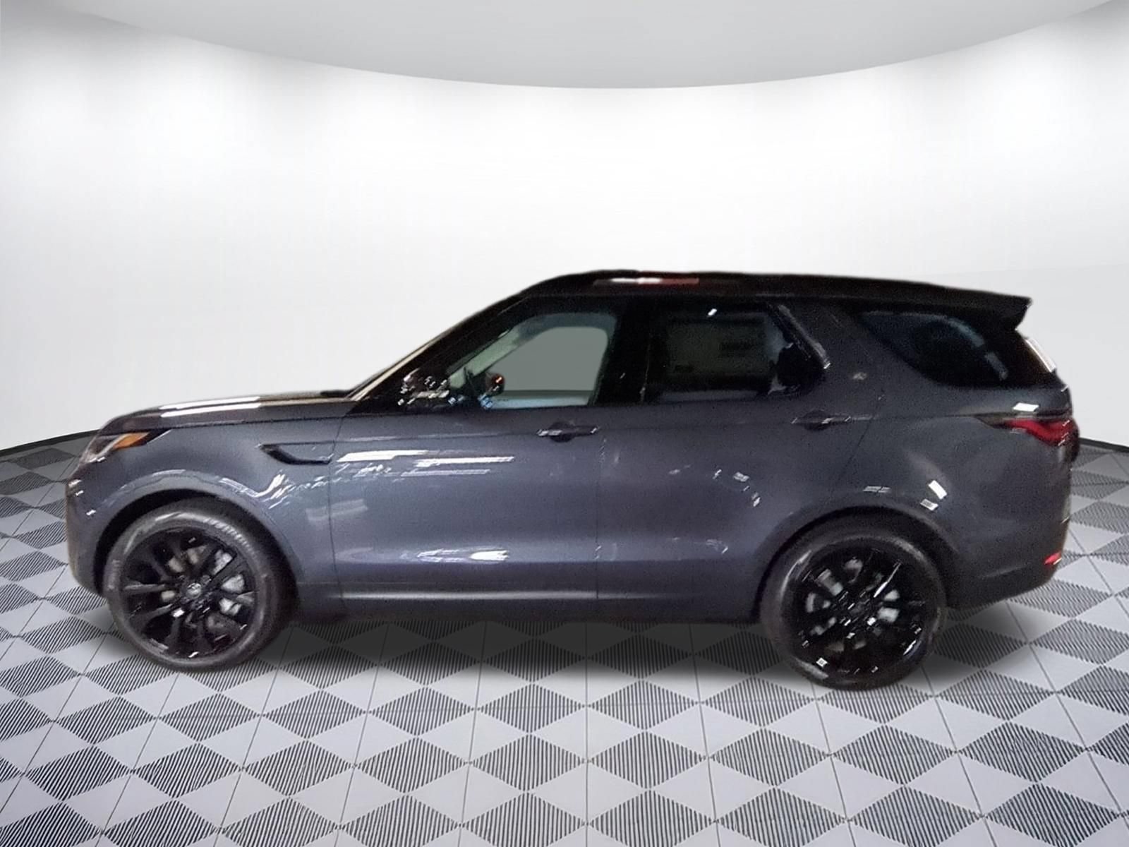 2026 Land Rover Discovery S SUV