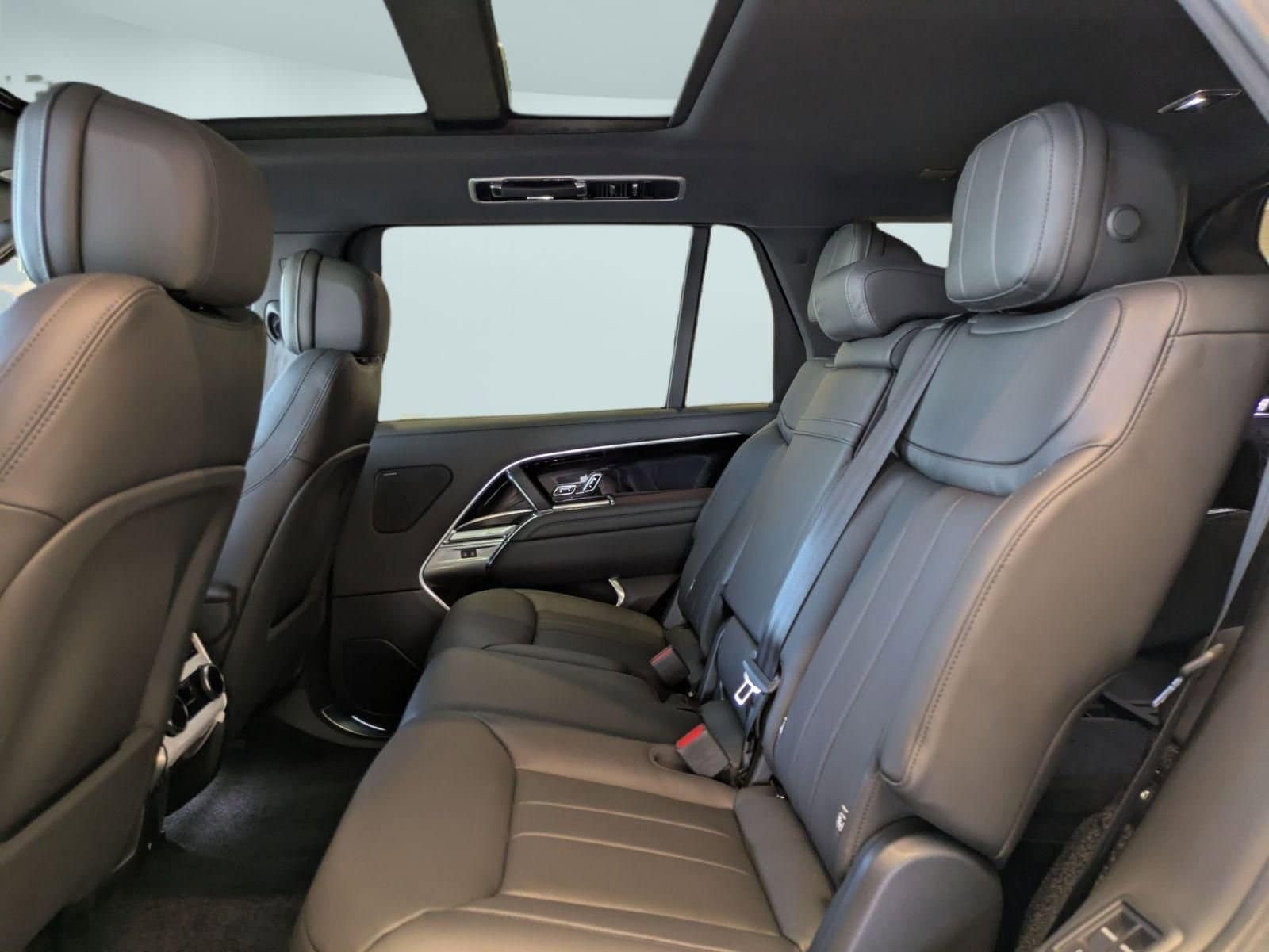 2026 Land Rover Range Rover SE - Photo 26