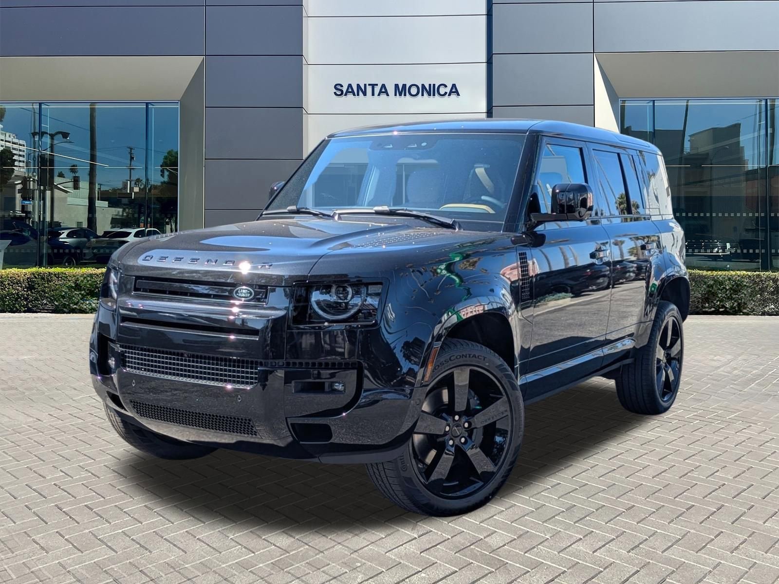 2026 Land Rover Defender 110 X-Dynamic SE P500's photo