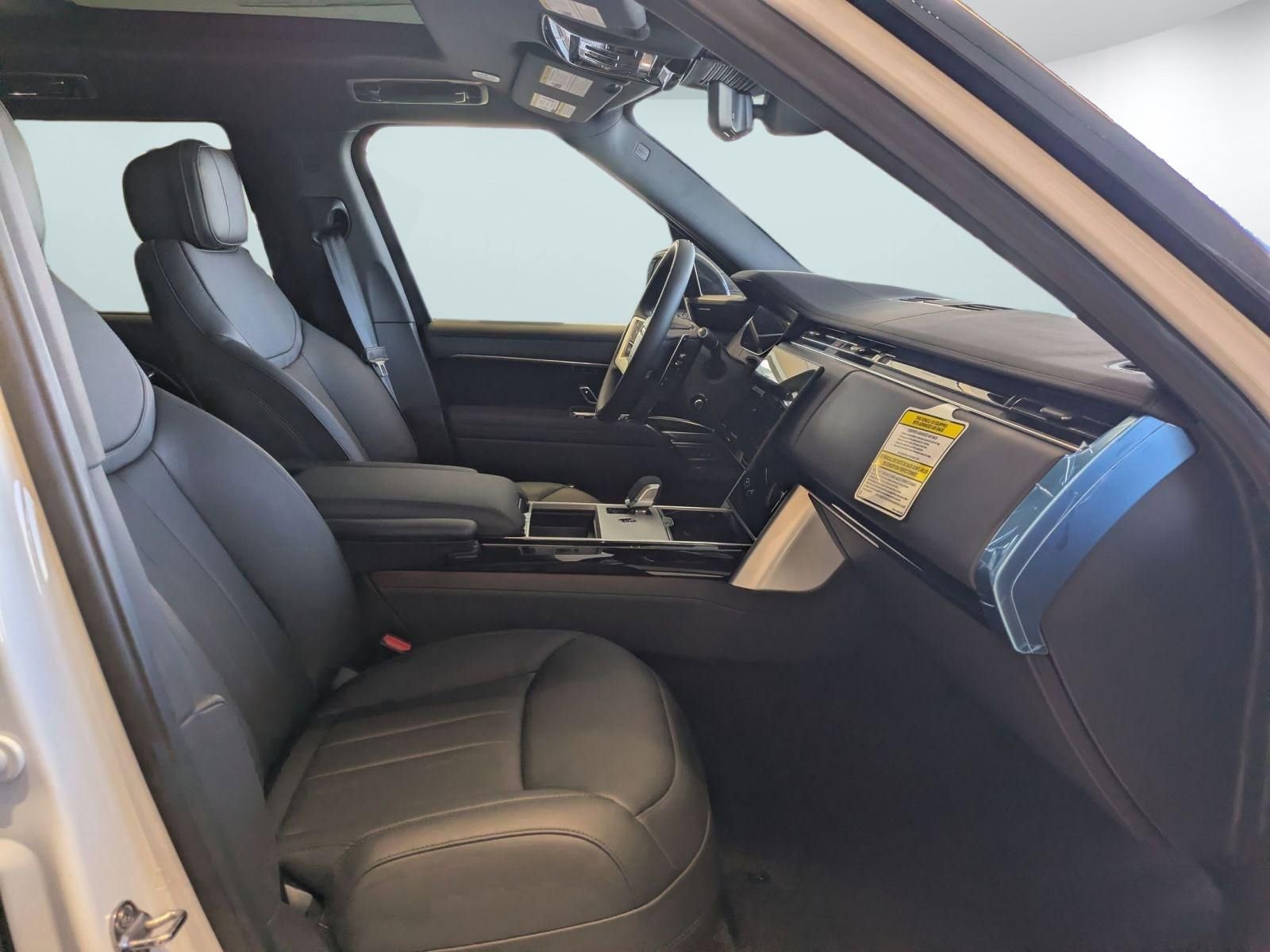 2026 Land Rover Range Rover SE - Photo 29