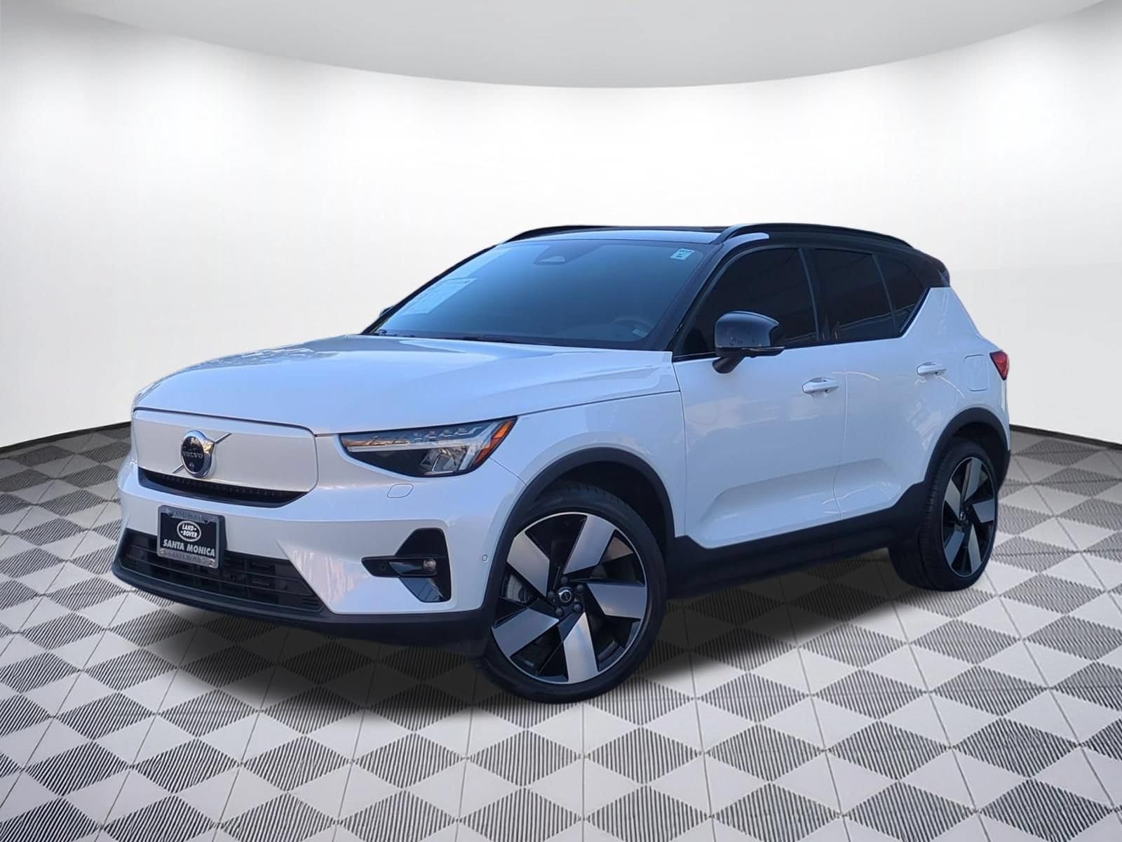 2023 Volvo XC40 Ultimate