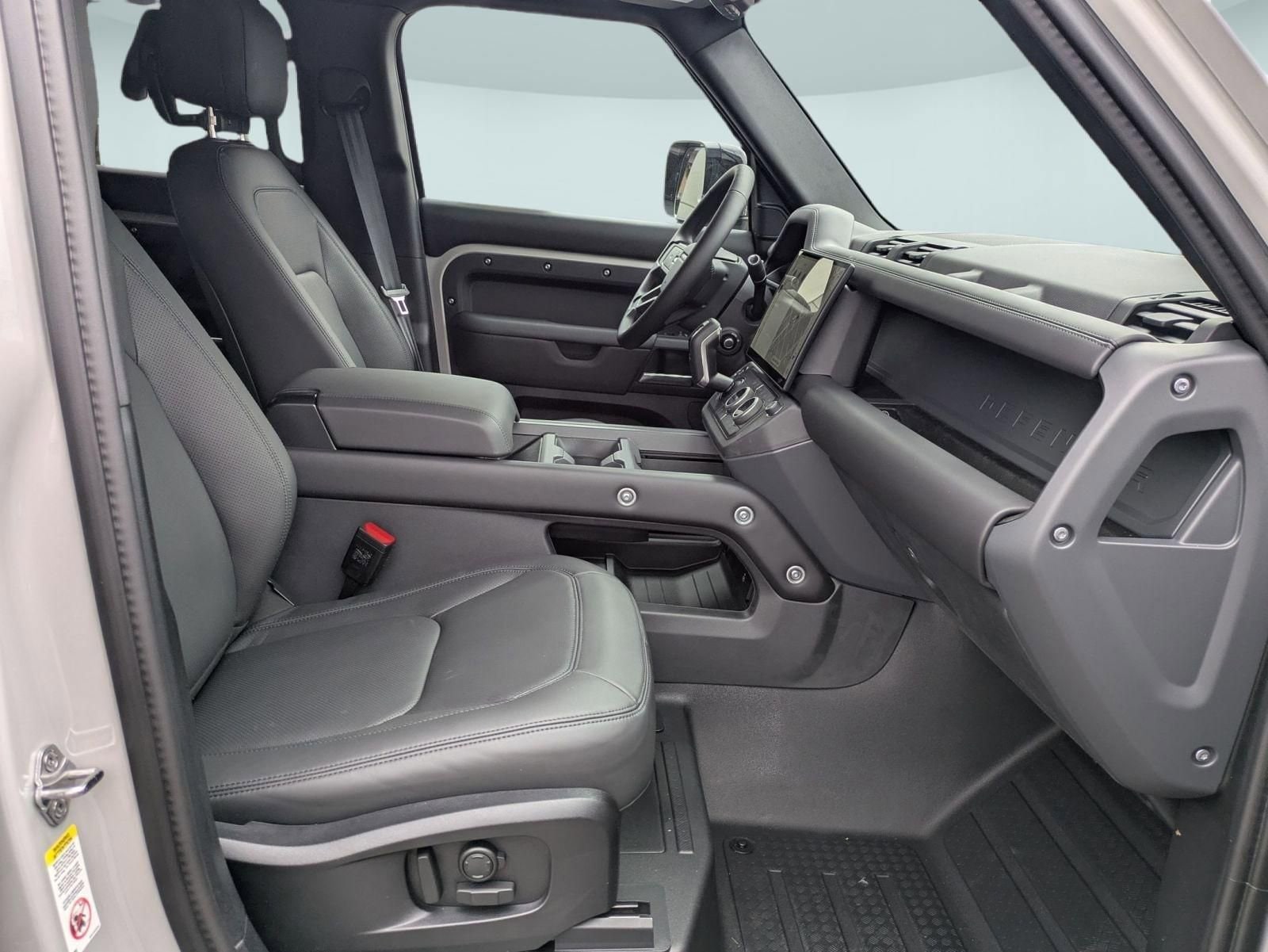 2026 Land Rover Defender X-Dynamic SE - Photo 33