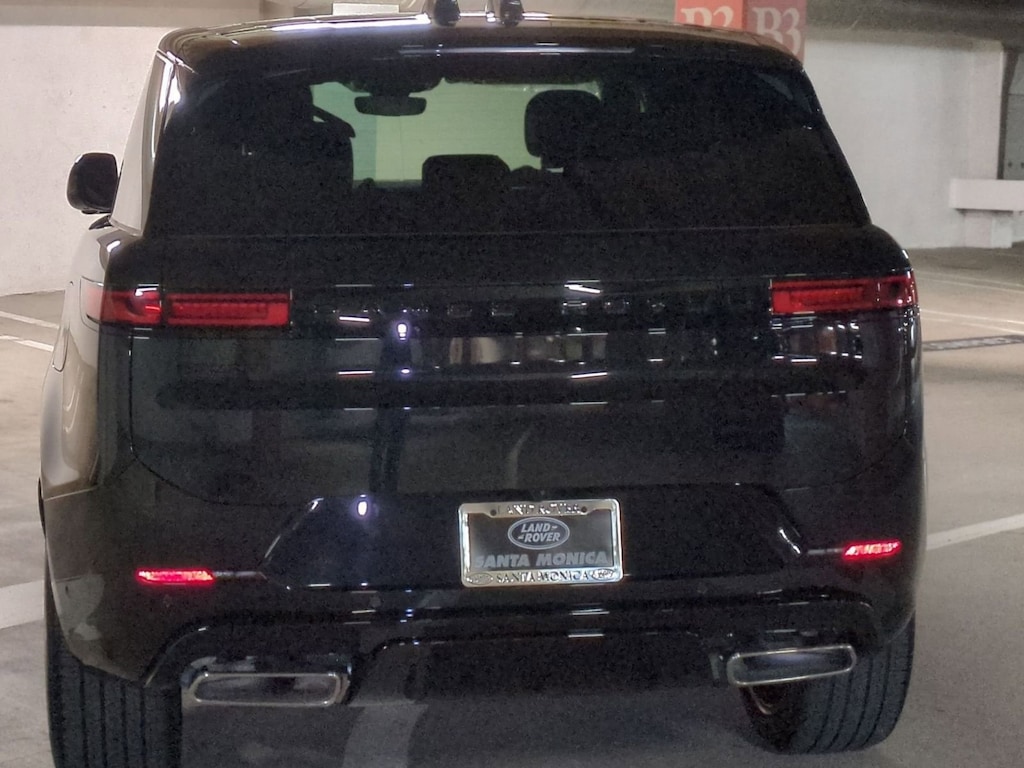 New 2026 Land Rover Range Rover Sport P460e Dynamic SE SUV