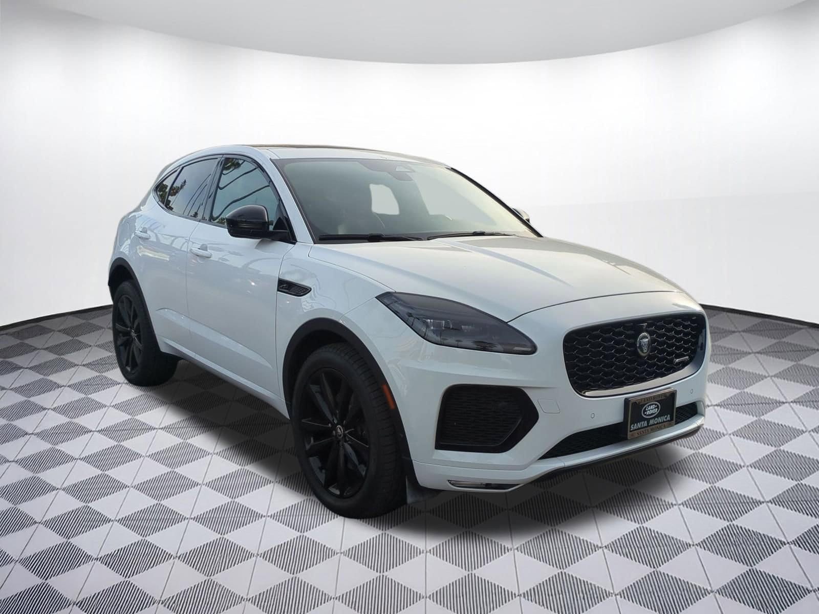 E-PACE R-Dynamic SE R-Dynamic SE P250 AWD
