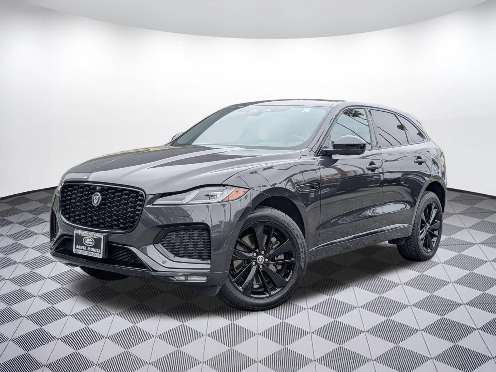 2026 Jaguar F-PACE P250 R-Dynamic S's photo