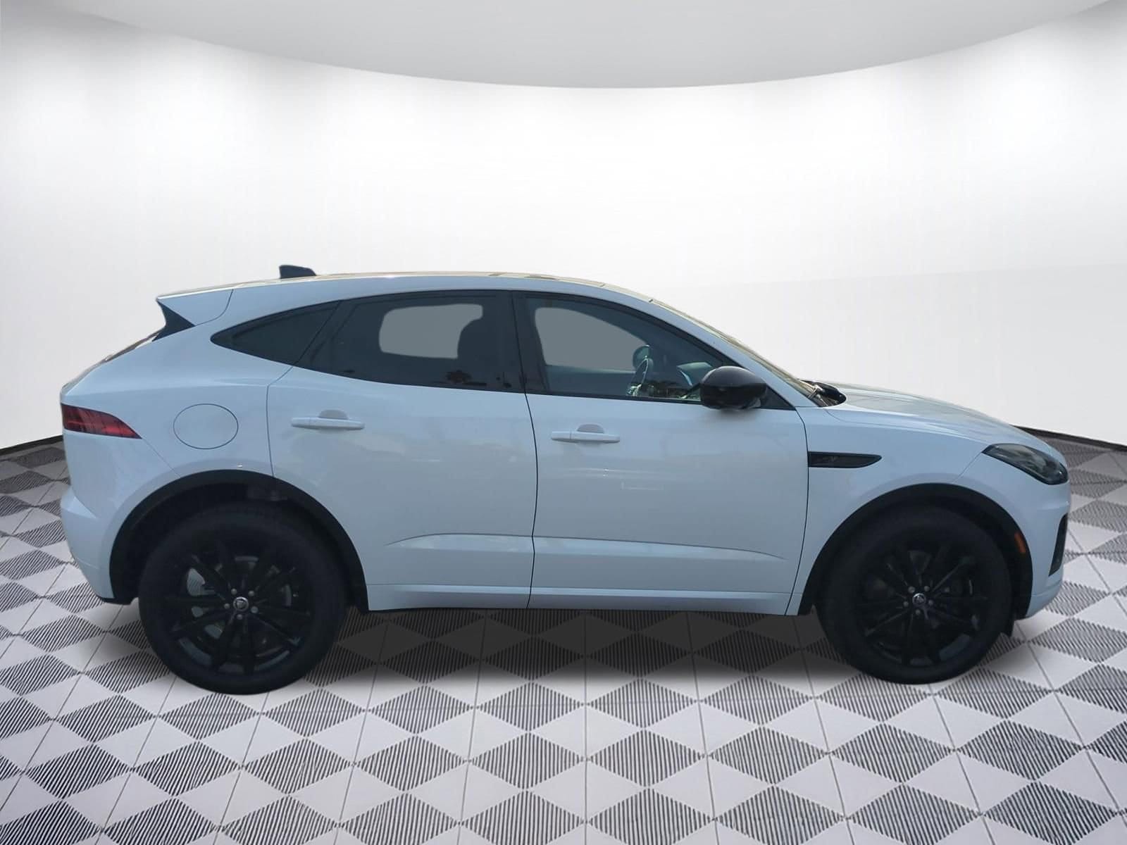 E-PACE R-Dynamic SE R-Dynamic SE P250 AWD