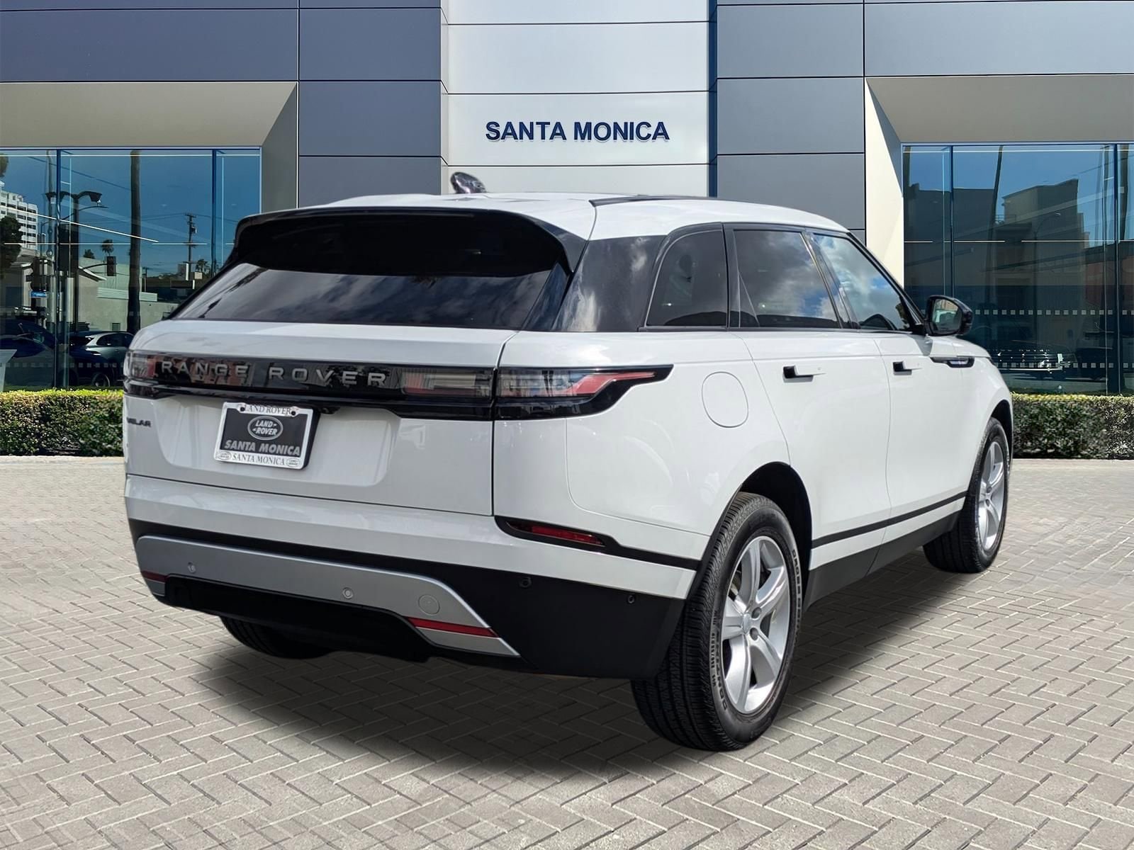 2026 Land Rover Range Rover Velar S photo 4