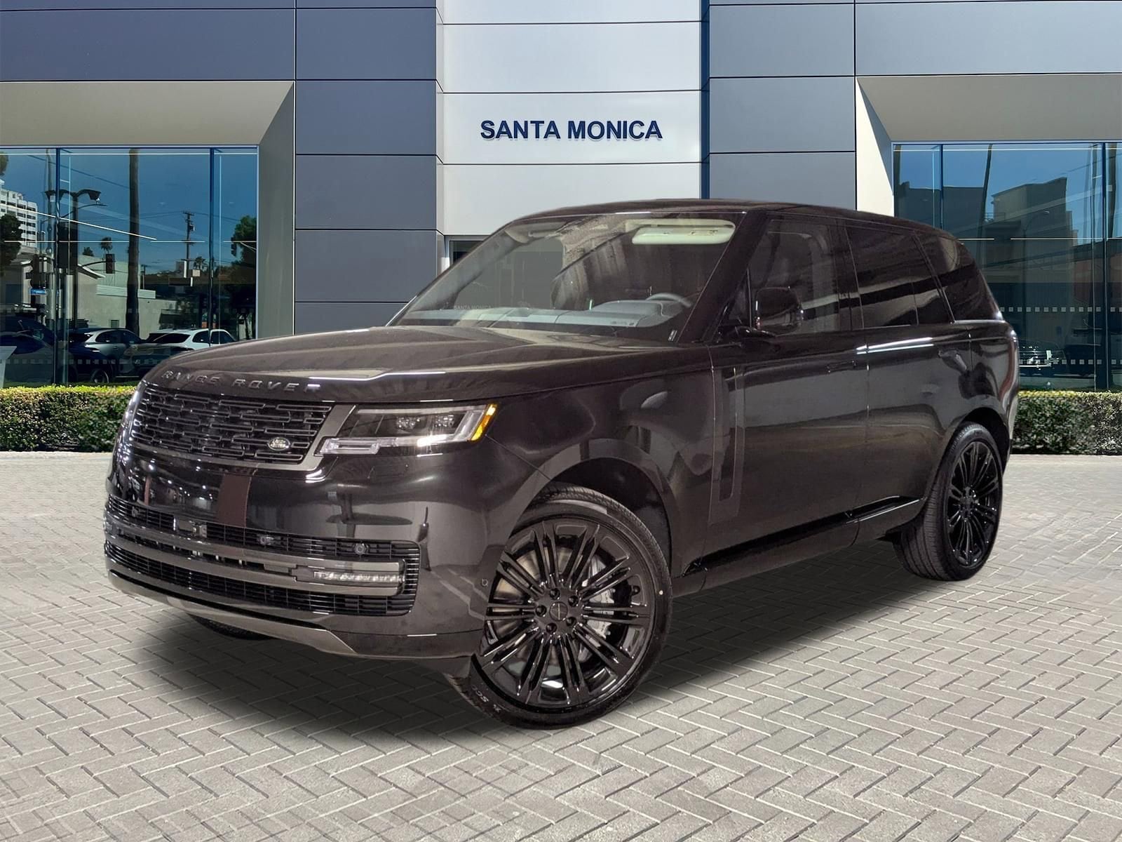 2026 Land Rover Range Rover 4.4 SE SWB's photo