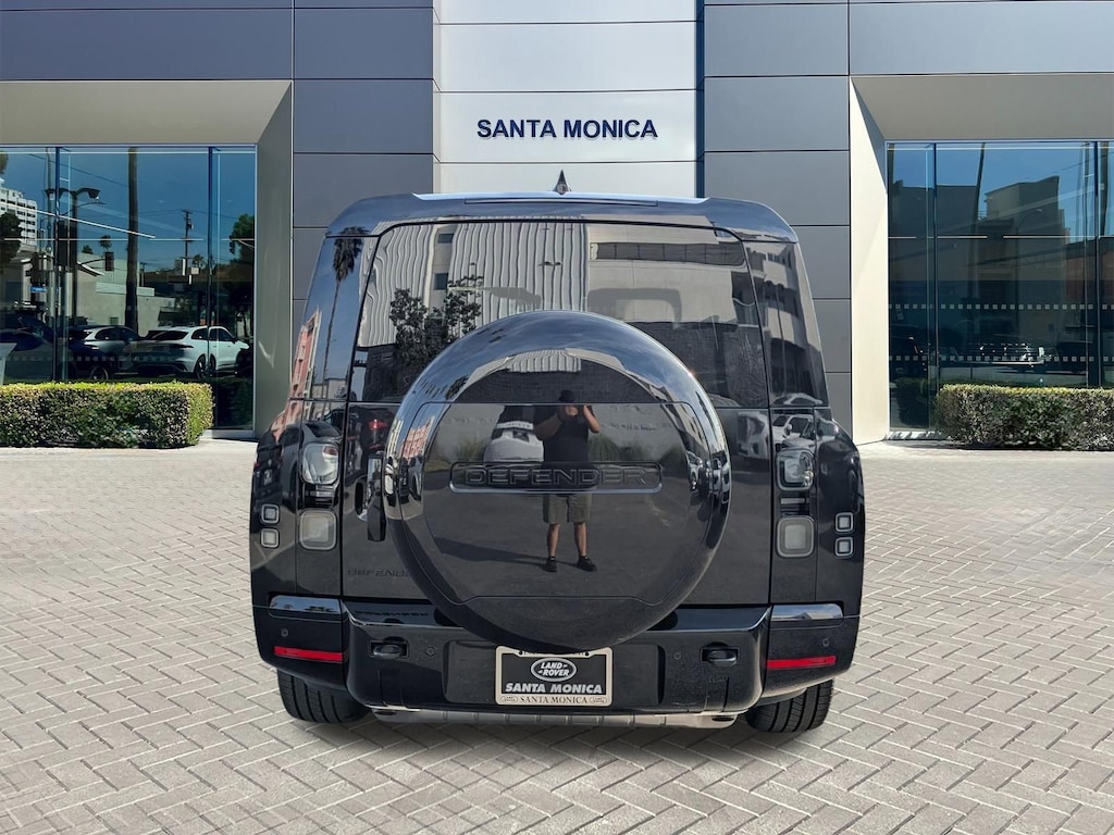 New 2026 Land Rover Defender 130 X-Dynamic SE 130 P400 X-Dynamic SE