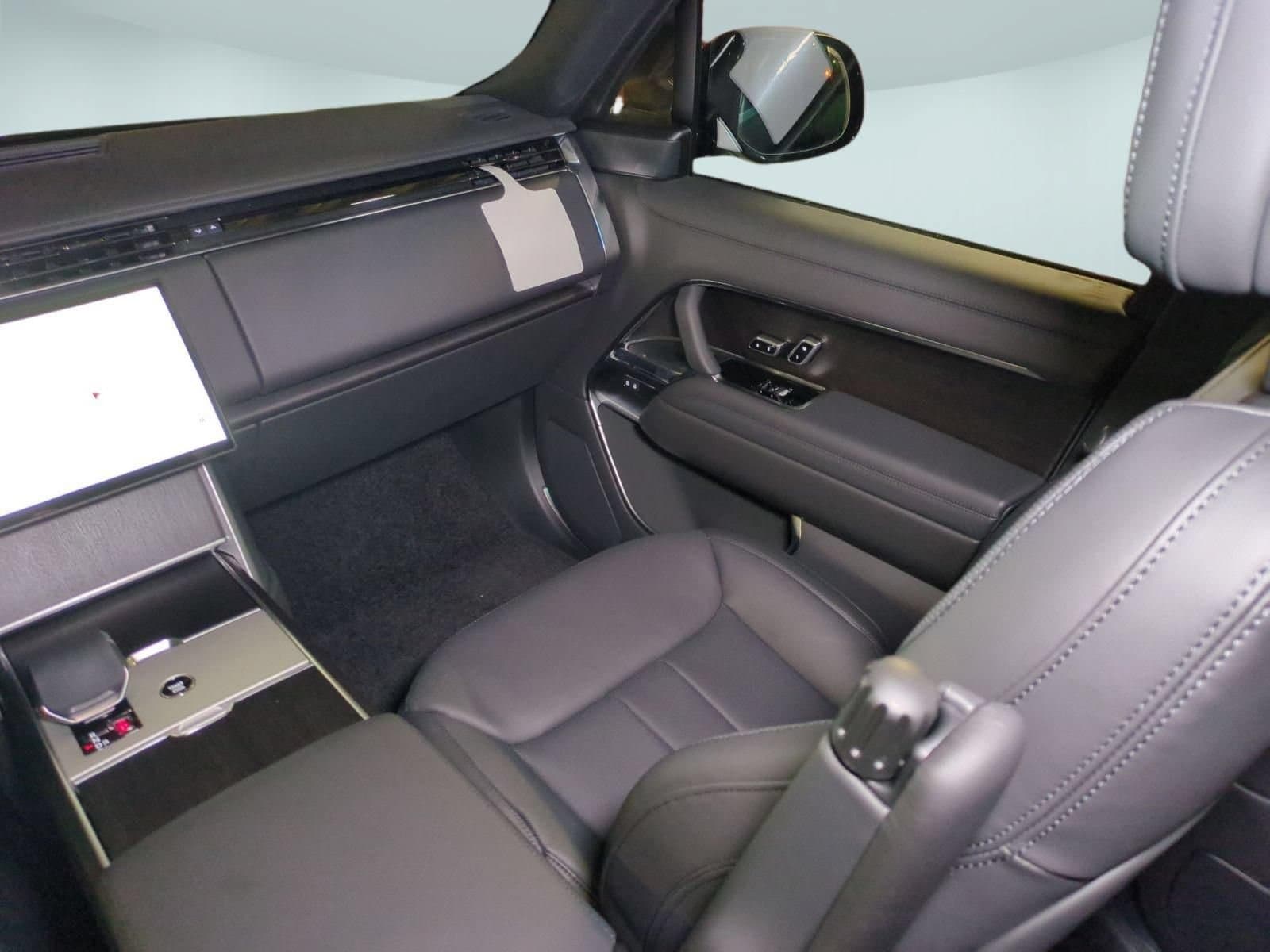 2026 Land Rover Range Rover SE - Photo 27