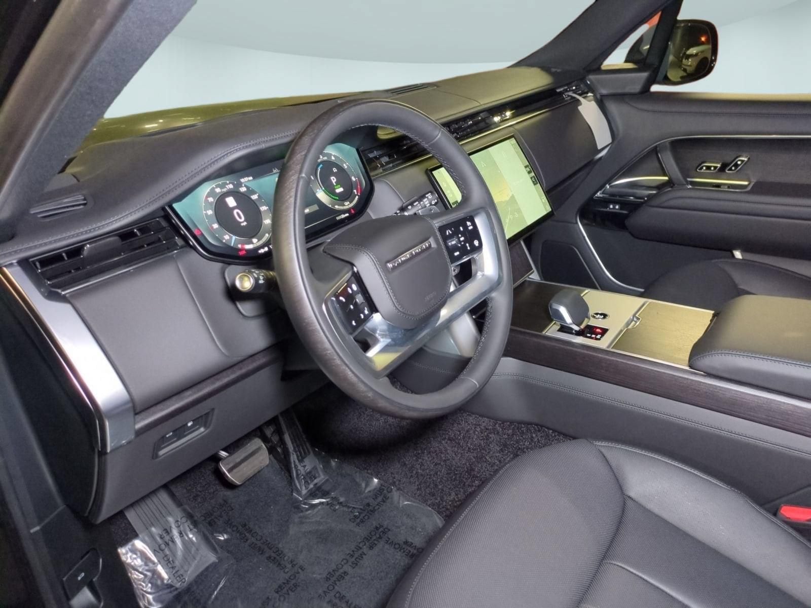 2026 Land Rover Range Rover SE - Photo 16