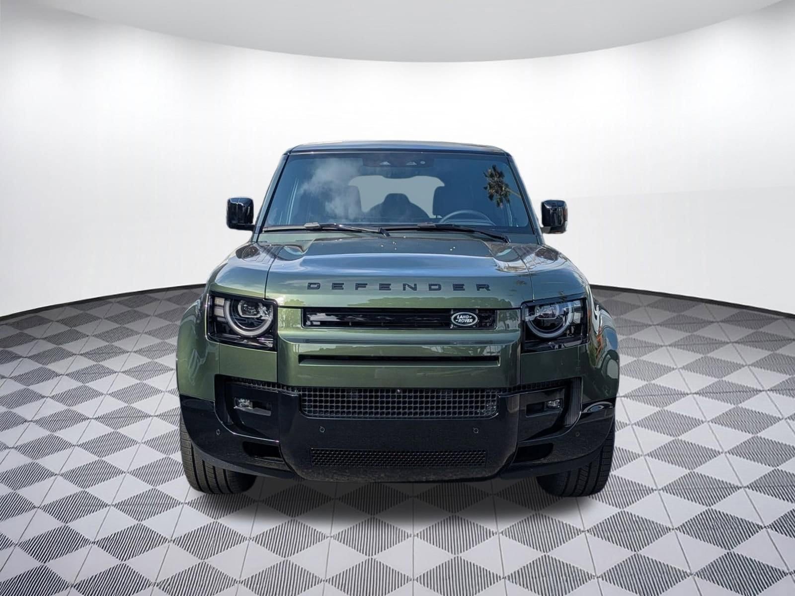 2026 Land Rover Defender X-Dynamic SE - Photo 8
