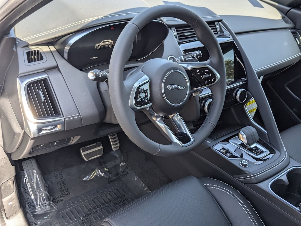 Used 2024 Jaguar E-PACE R-Dynamic SE R-Dynamic SE P250 AWD