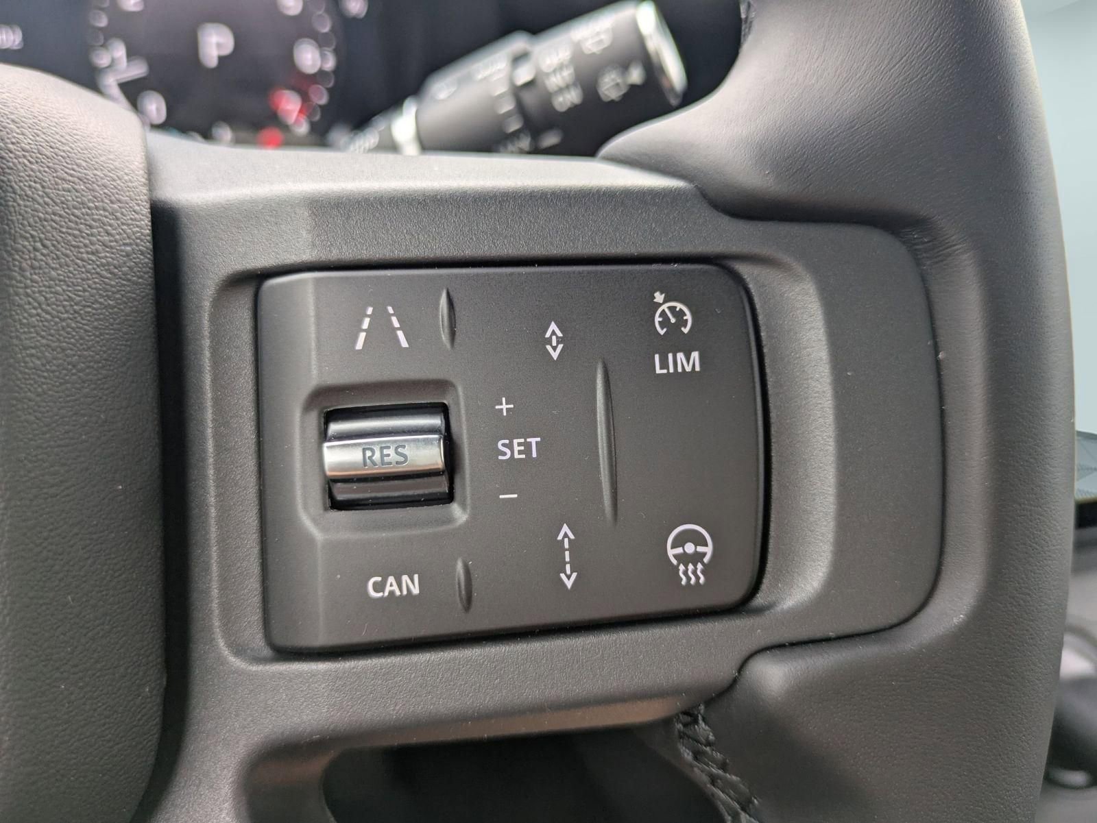 2026 Land Rover Defender X-Dynamic SE - Photo 18
