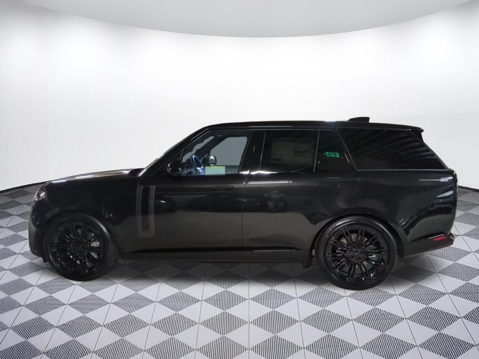 2026 Land Rover Range Rover SE SUV