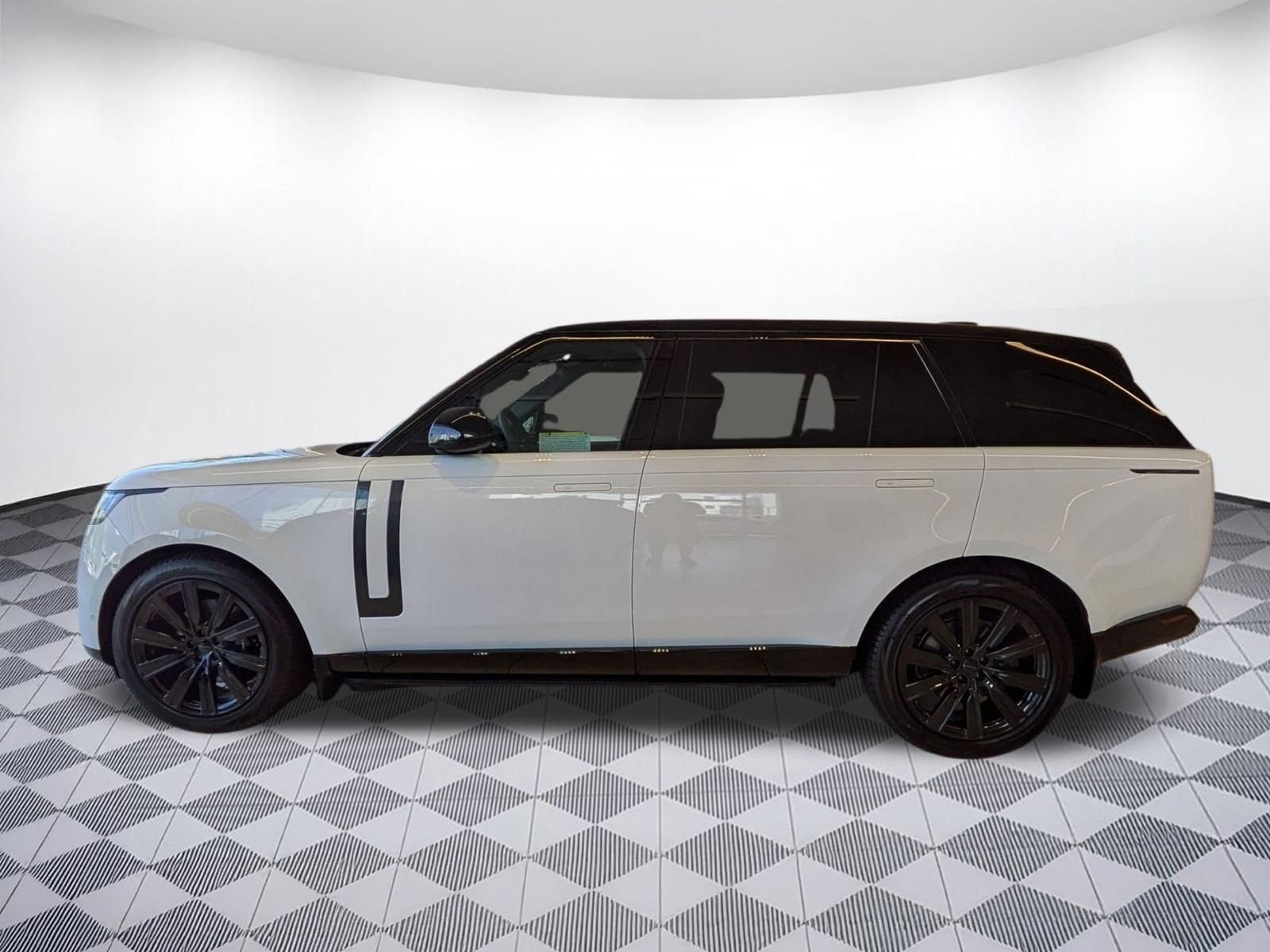 2026 Land Rover Range Rover SE - Photo 7