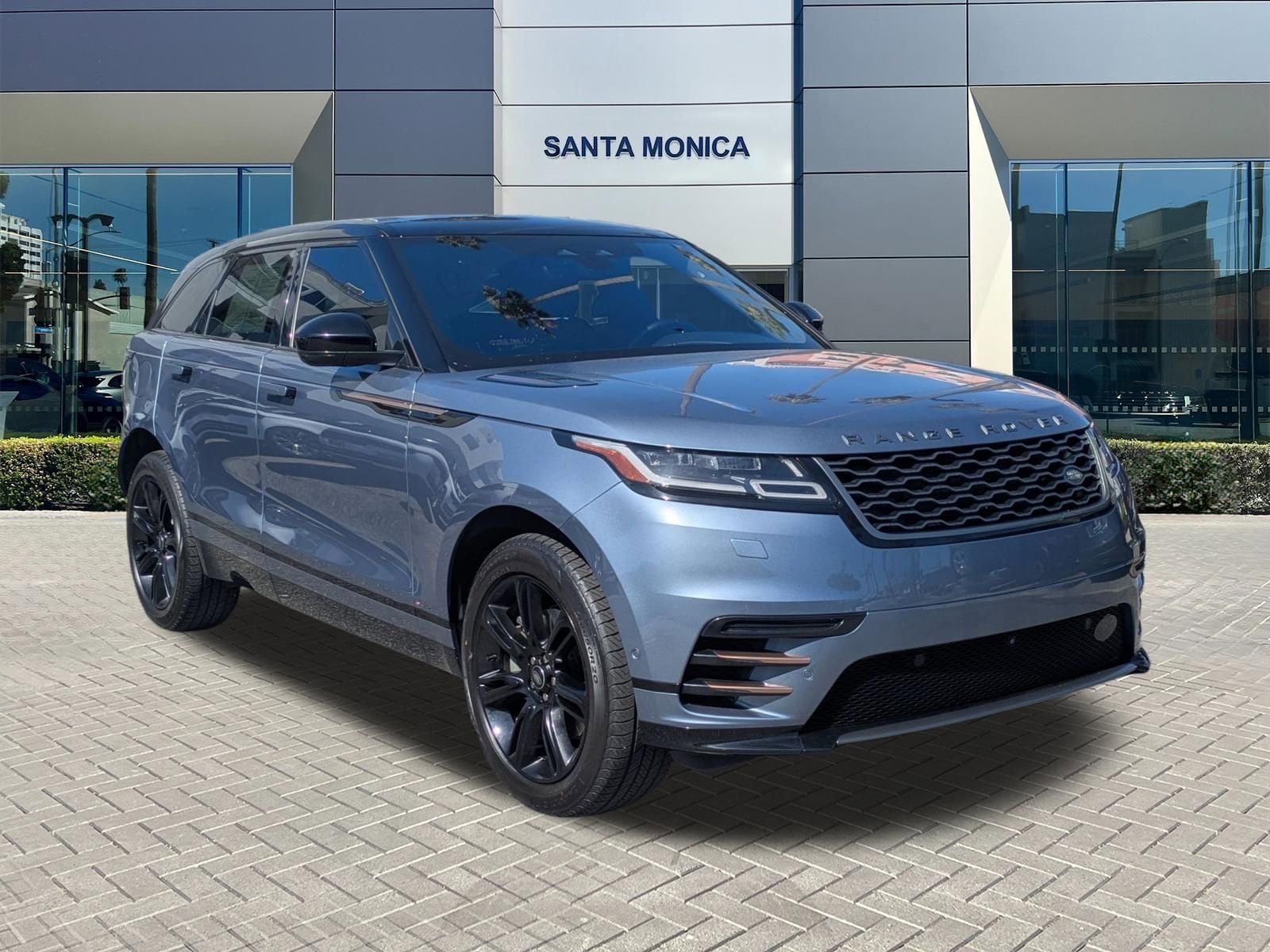 2021 Land Rover Range Rover Velar R-Dynamic S photo 2