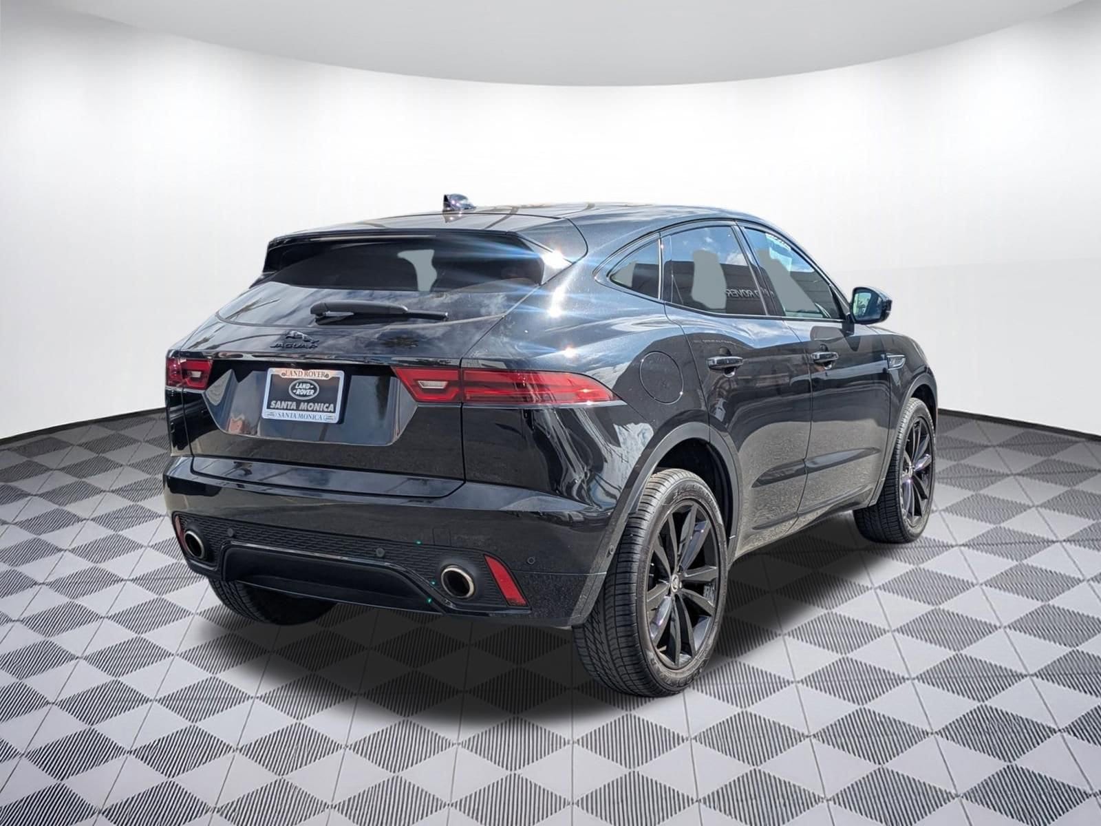 E-PACE R-Dynamic SE R-Dynamic SE P250 AWD