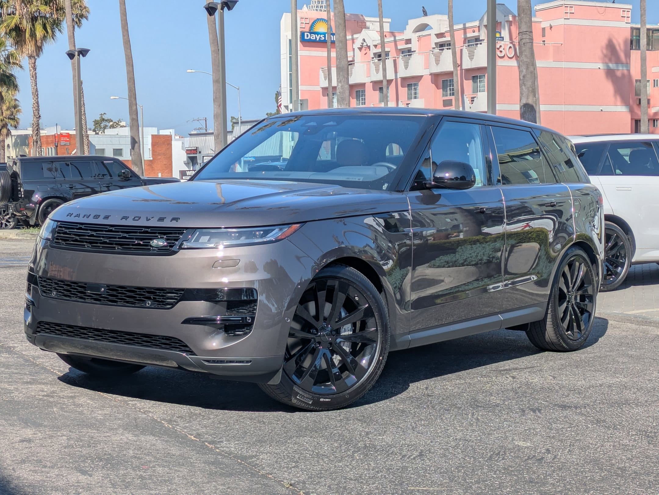 2026 Land Rover Range Rover Sport P360 SE MHEV's photo