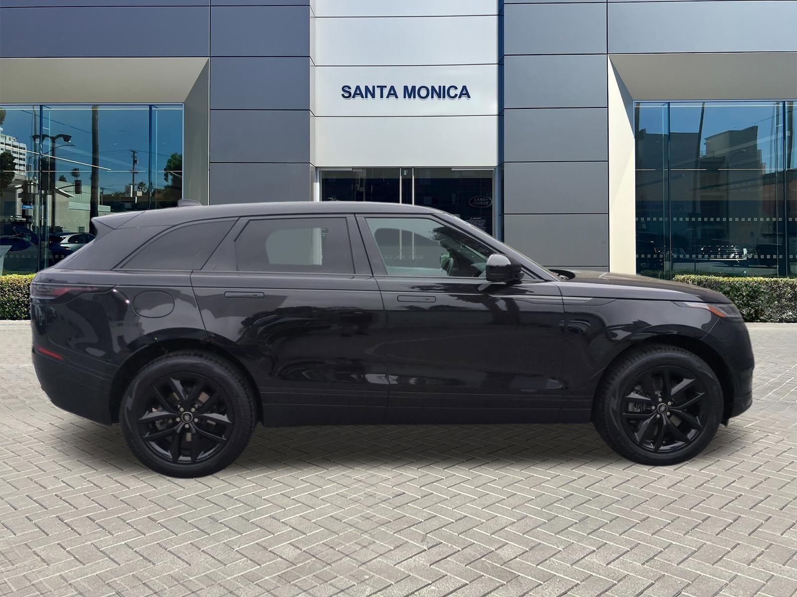 2026 Land Rover Range Rover Velar S photo 5