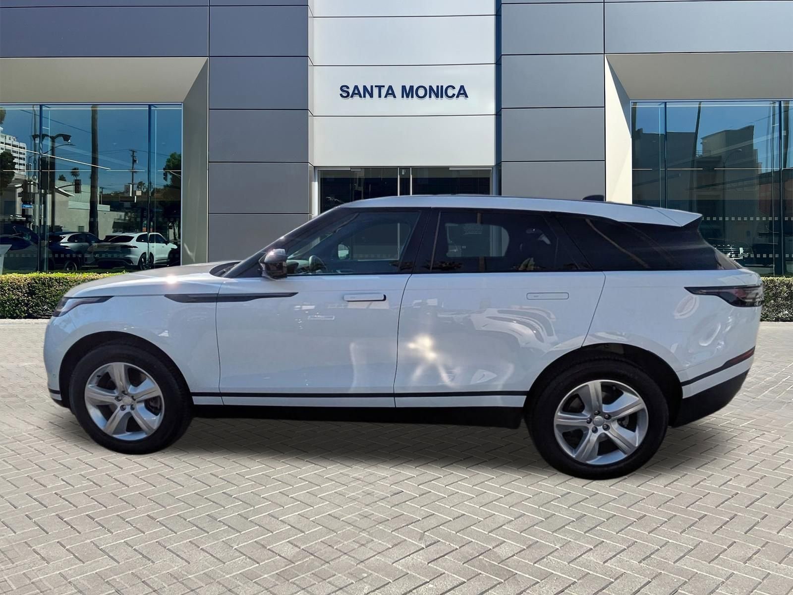 2026 Land Rover Range Rover Velar S photo 3