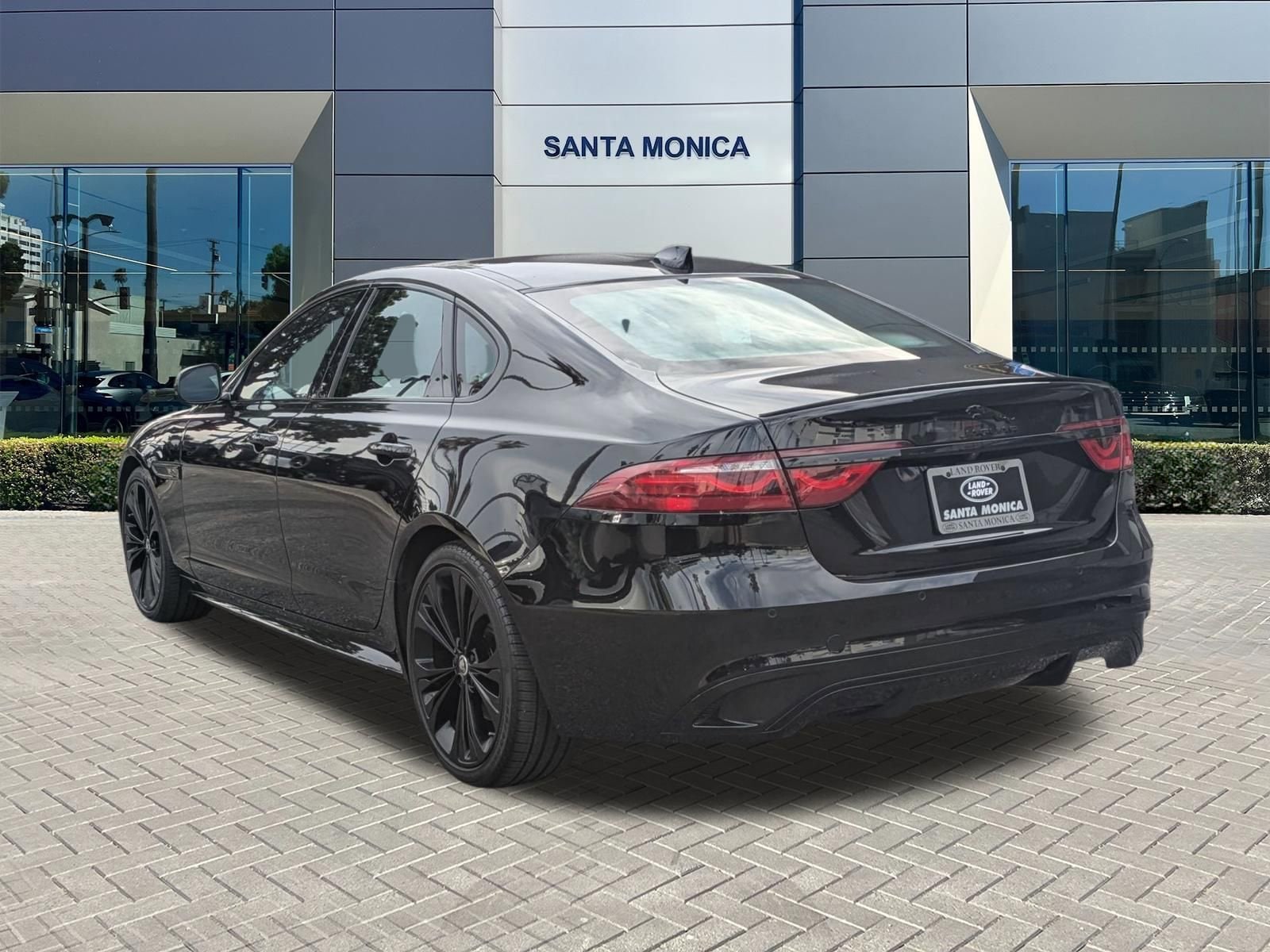 2024 Jaguar XF R-Dynamic SE photo 6