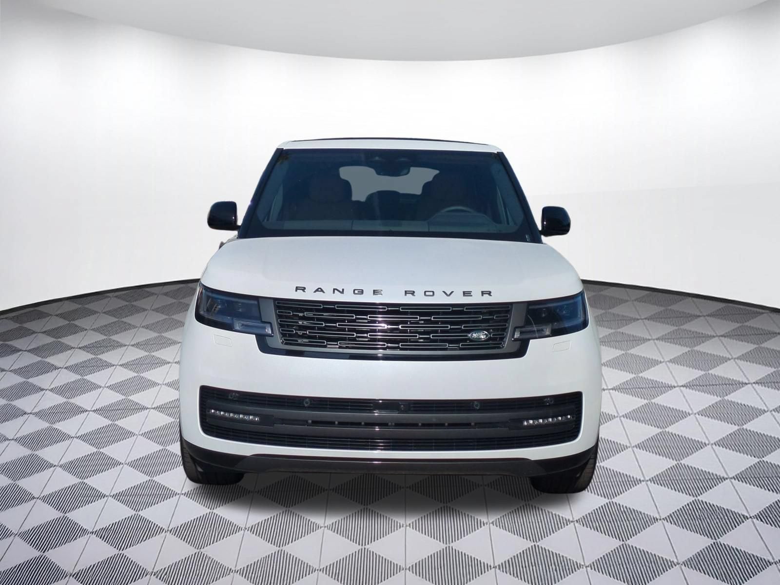2026 Land Rover Range Rover SE - Photo 8