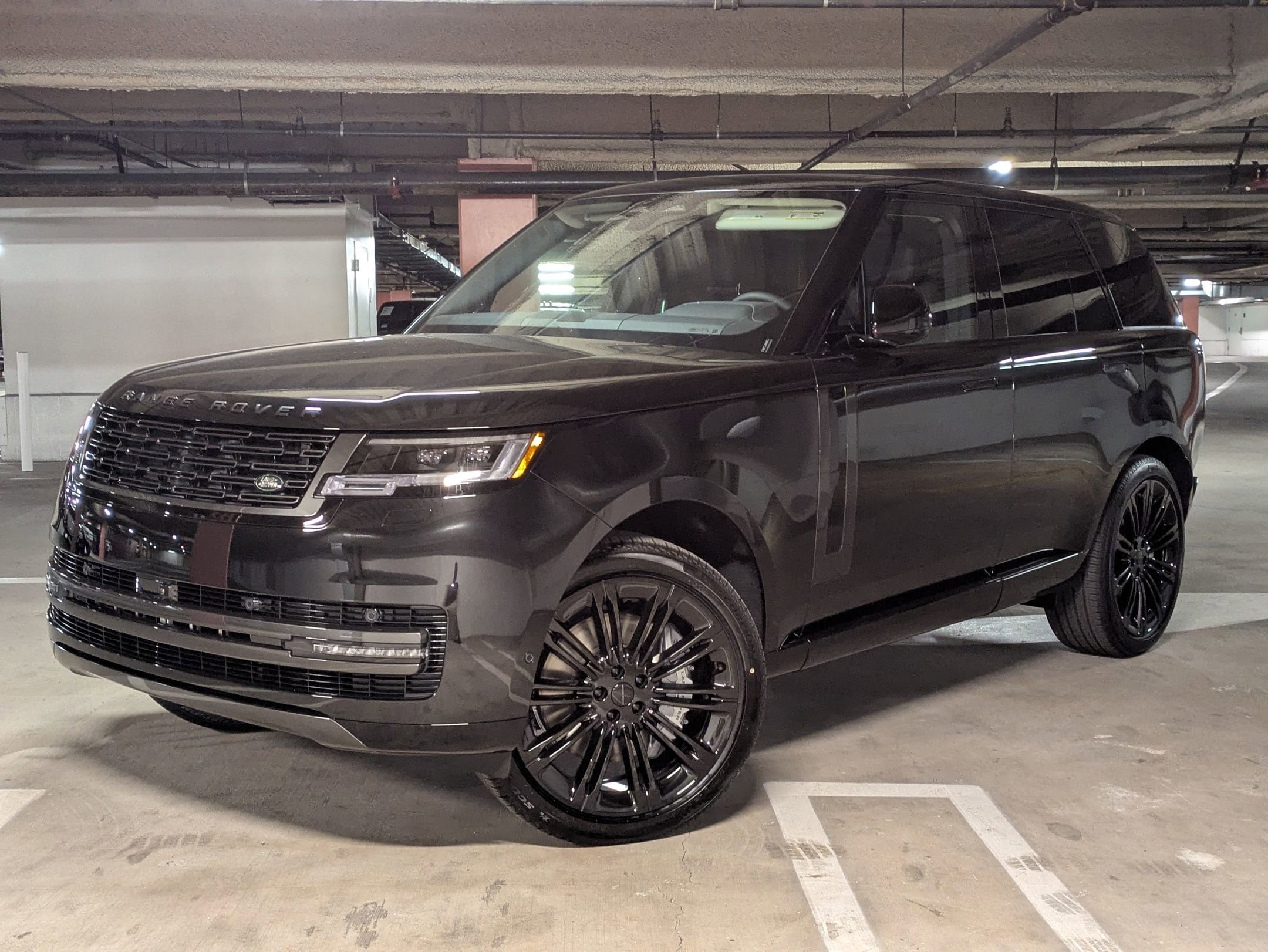2026 Land Rover Range Rover 4.4 SE SWB's photo