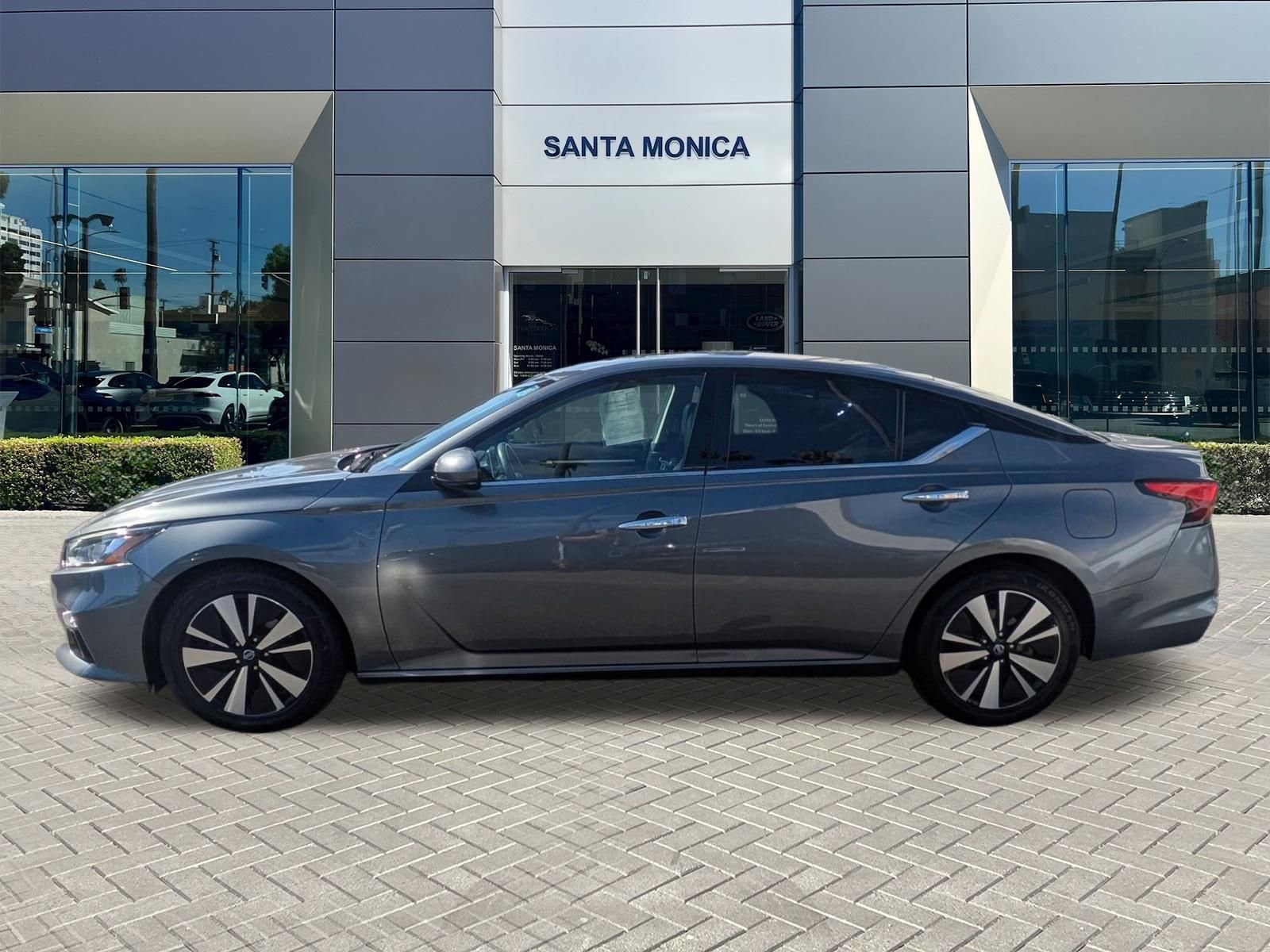 Used 2019 Nissan Altima SL with VIN 1N4BL4EV6KC212453 for sale in Santa Monica, CA