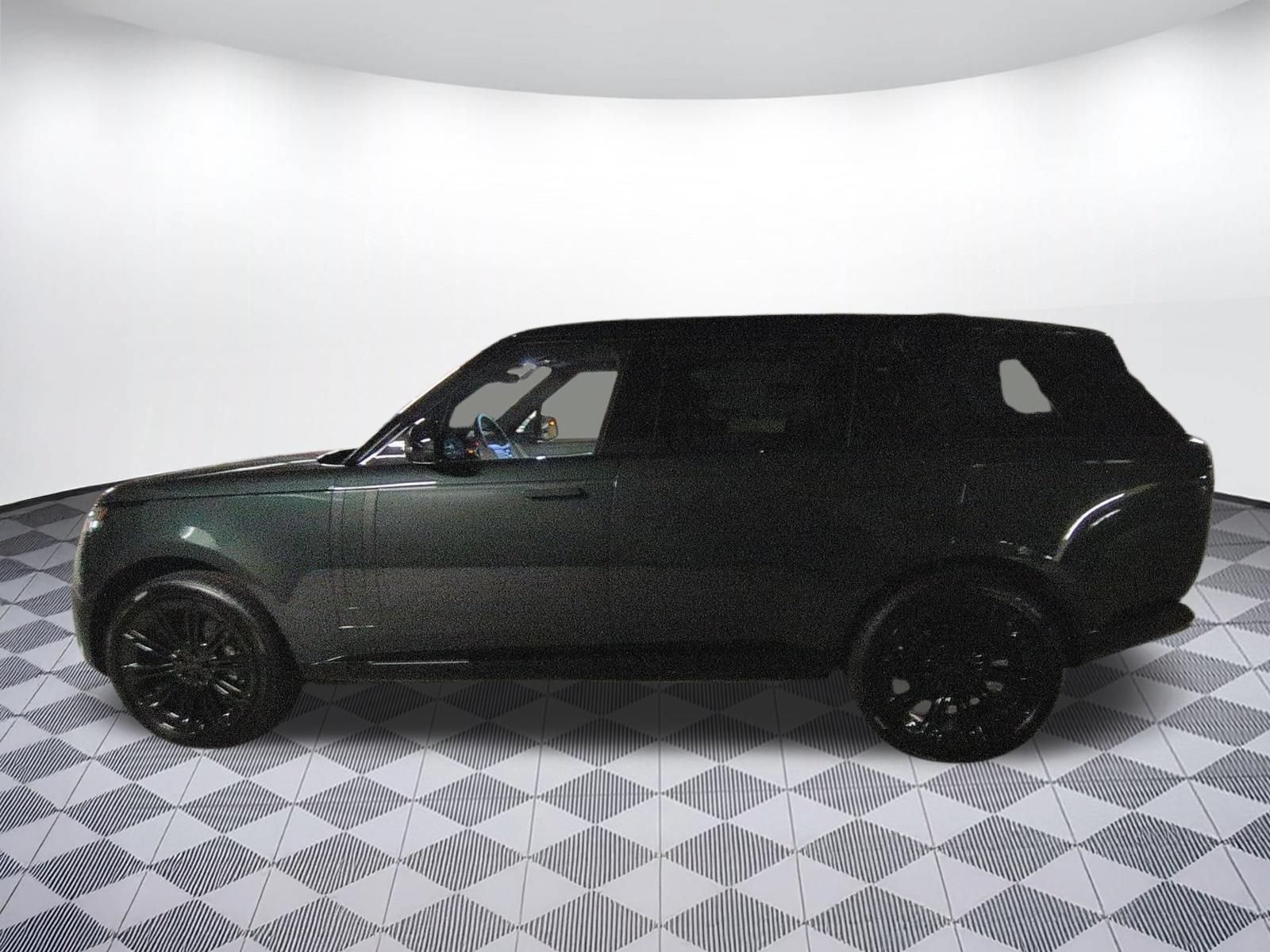2026 Land Rover Range Rover SE 7 Seats SUV
