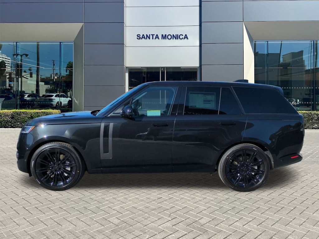 New 2026 Land Rover Range Rover P530 SE SUV